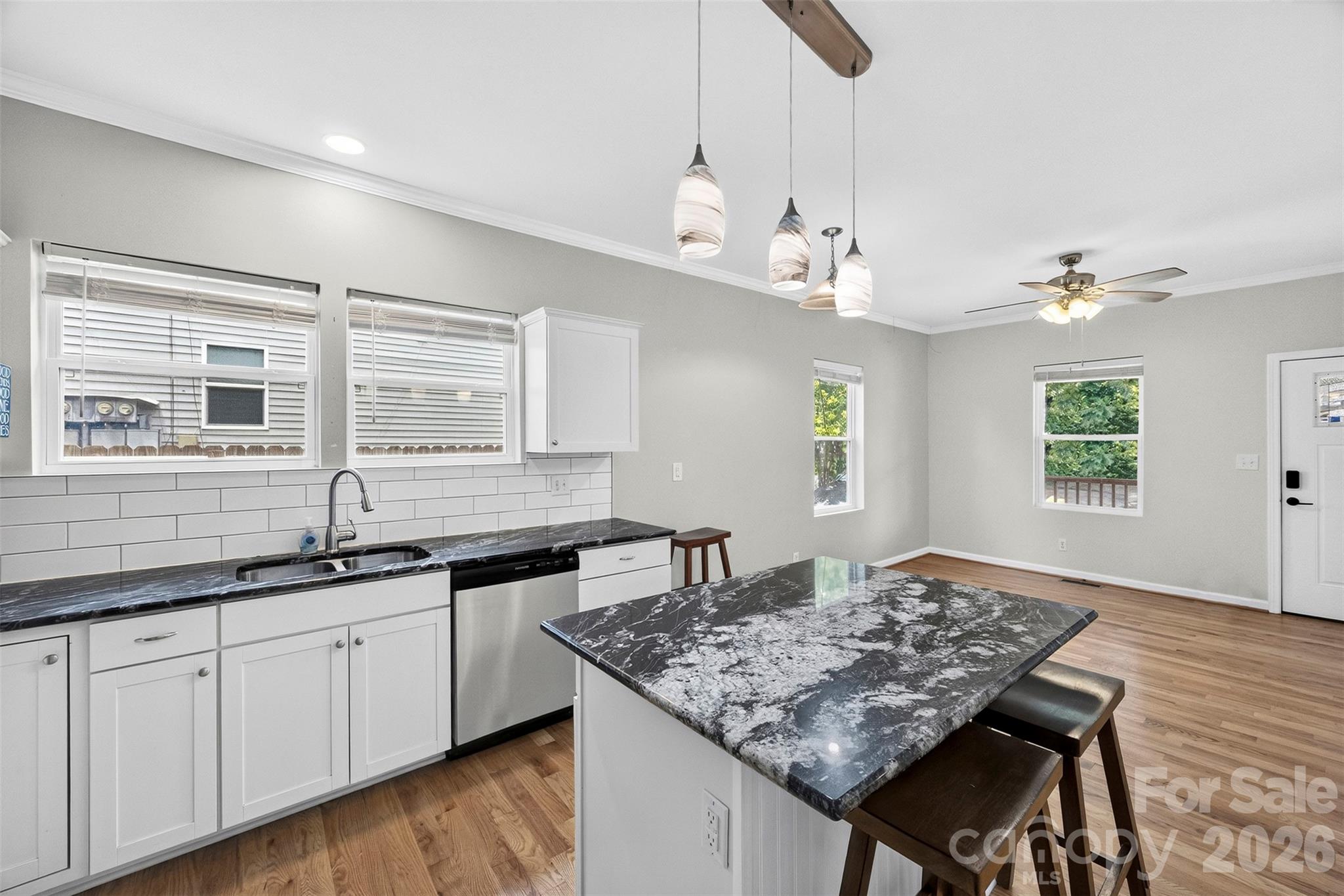 904 Laye Street — Belmont