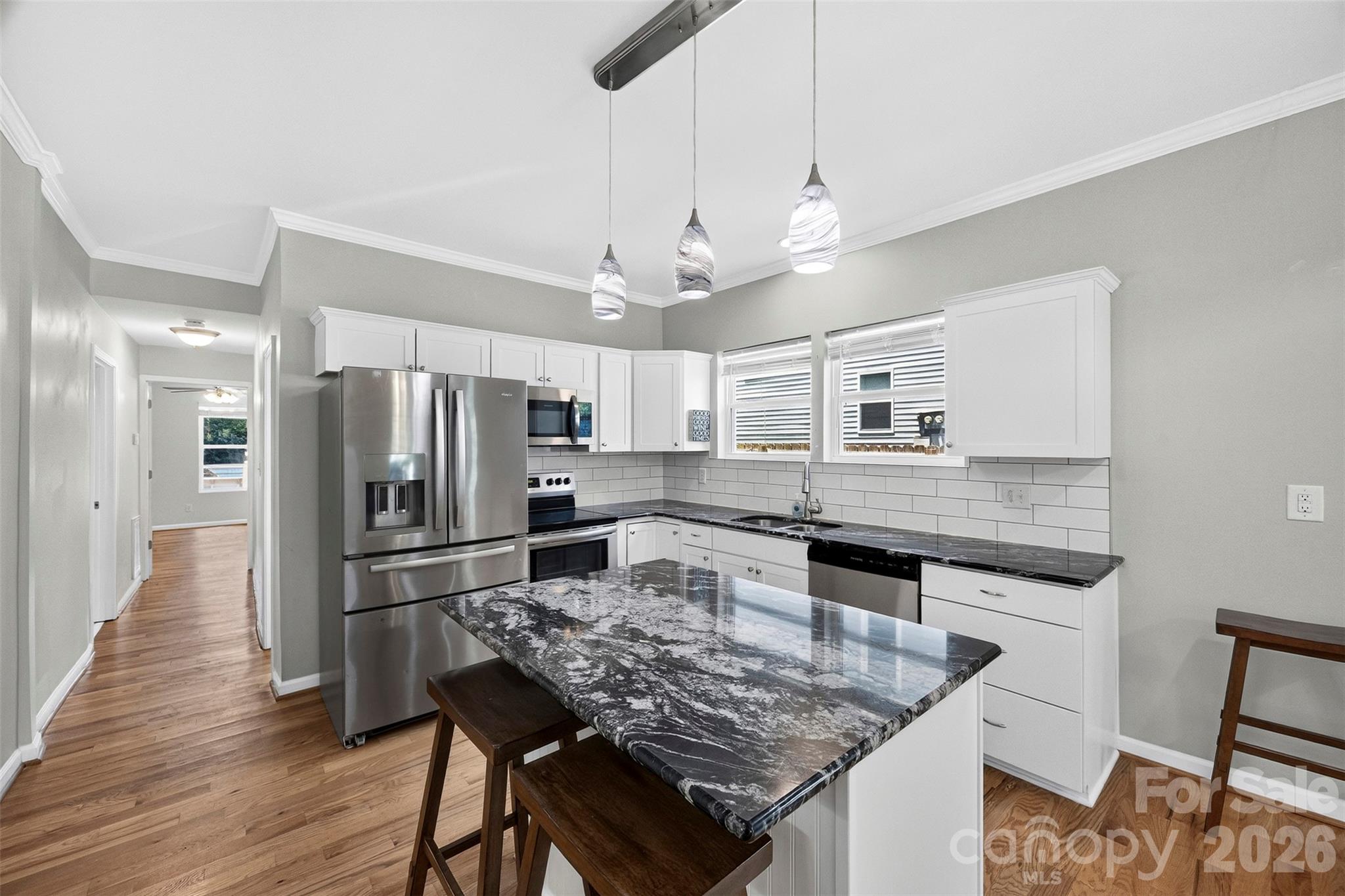 904 Laye Street — Belmont