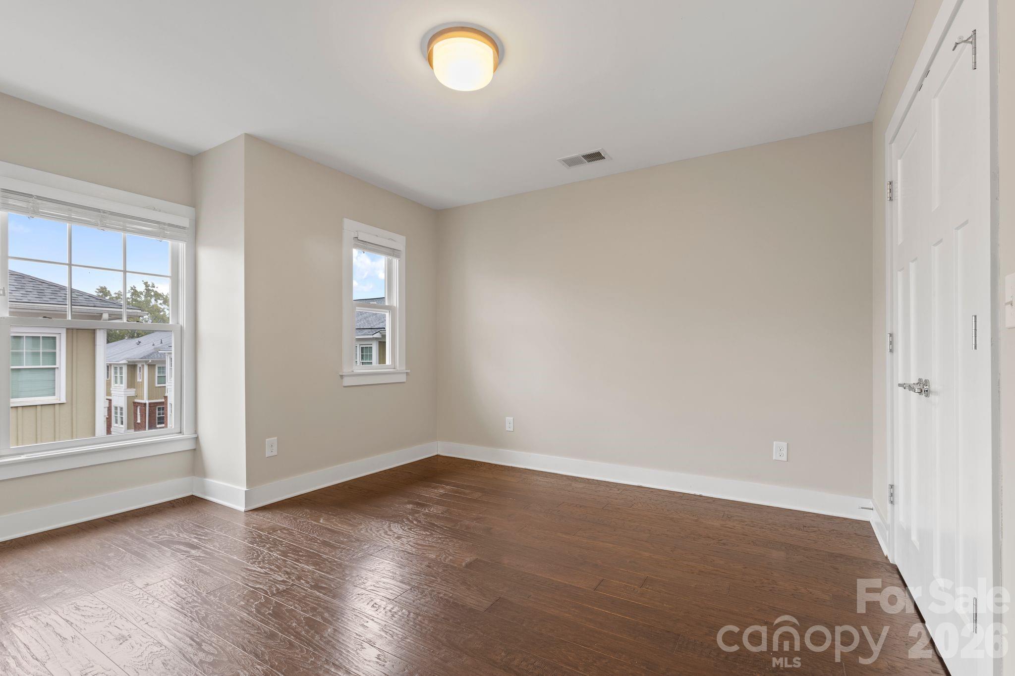 129 Grandin Road — Charlotte