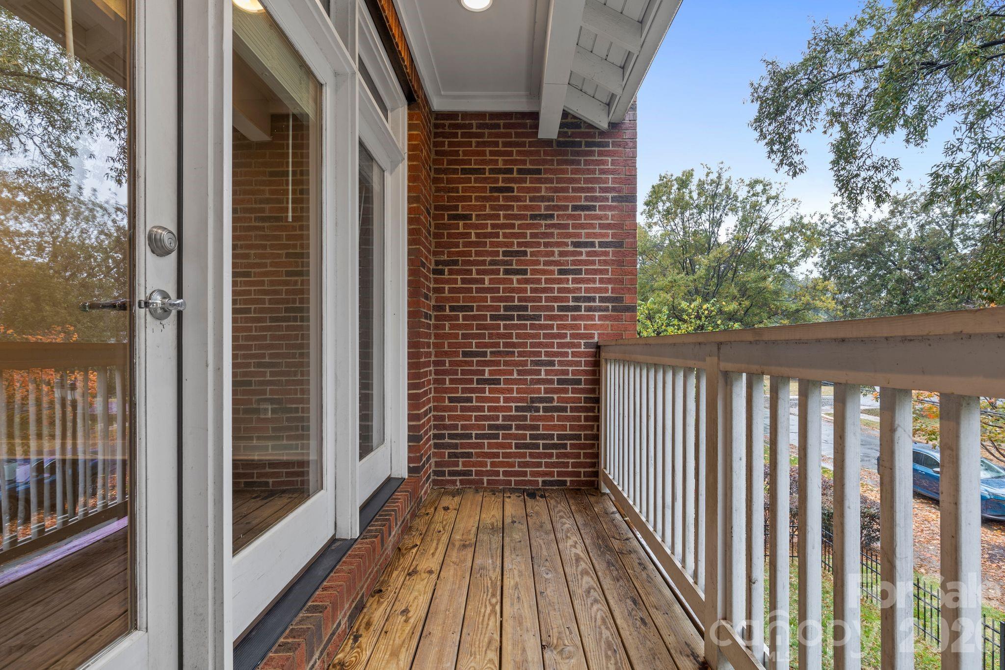 129 Grandin Road — Charlotte