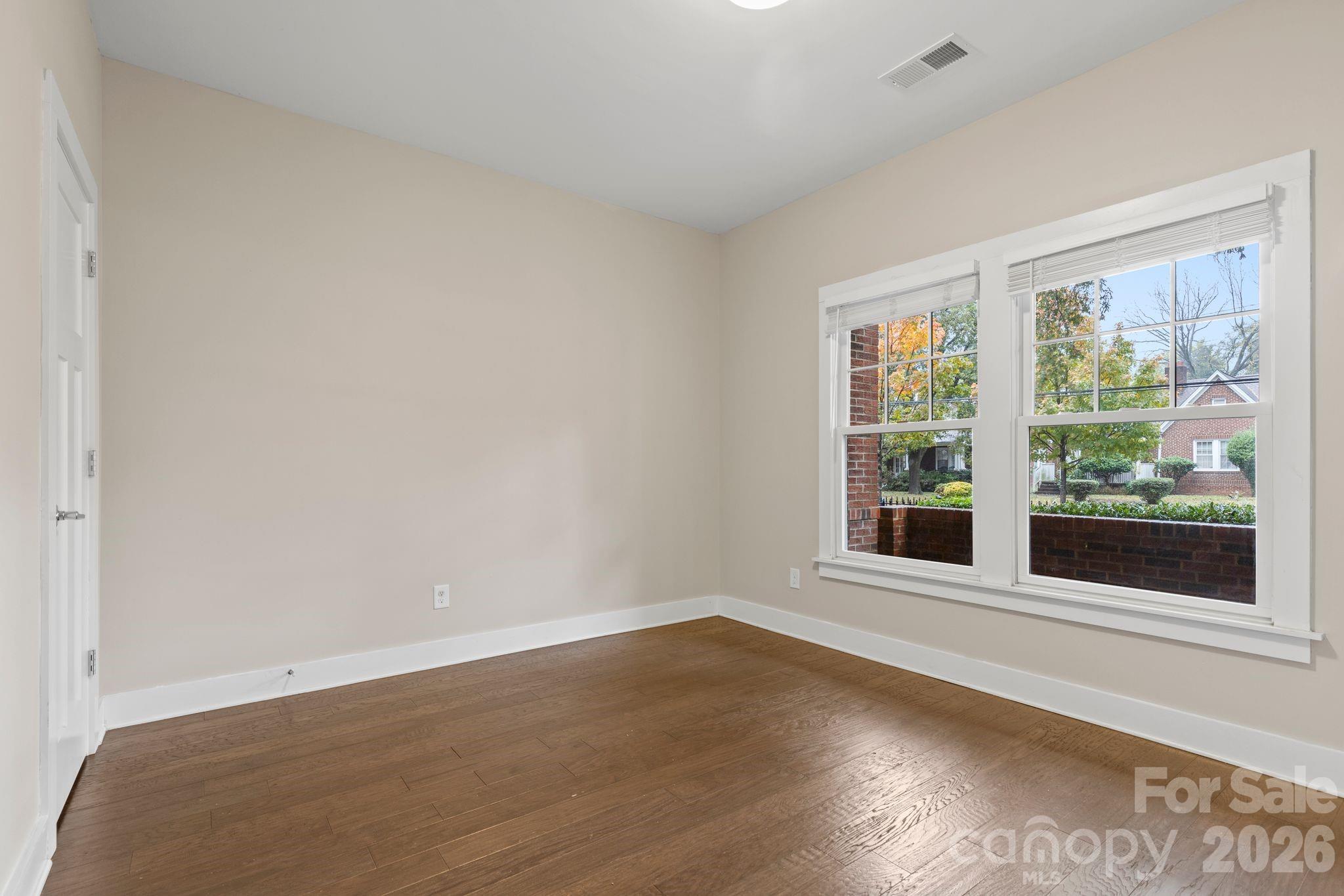 129 Grandin Road — Charlotte