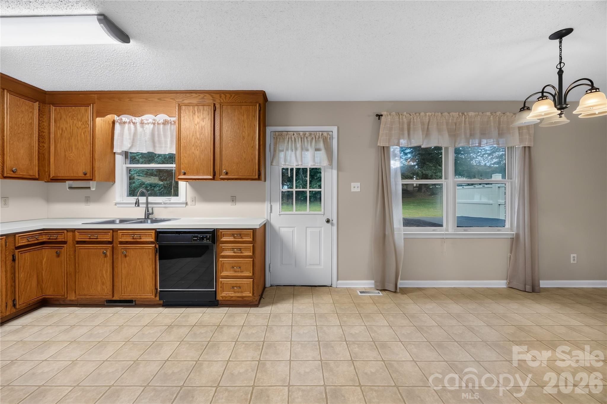 156 Doe Trail Lane — Statesville