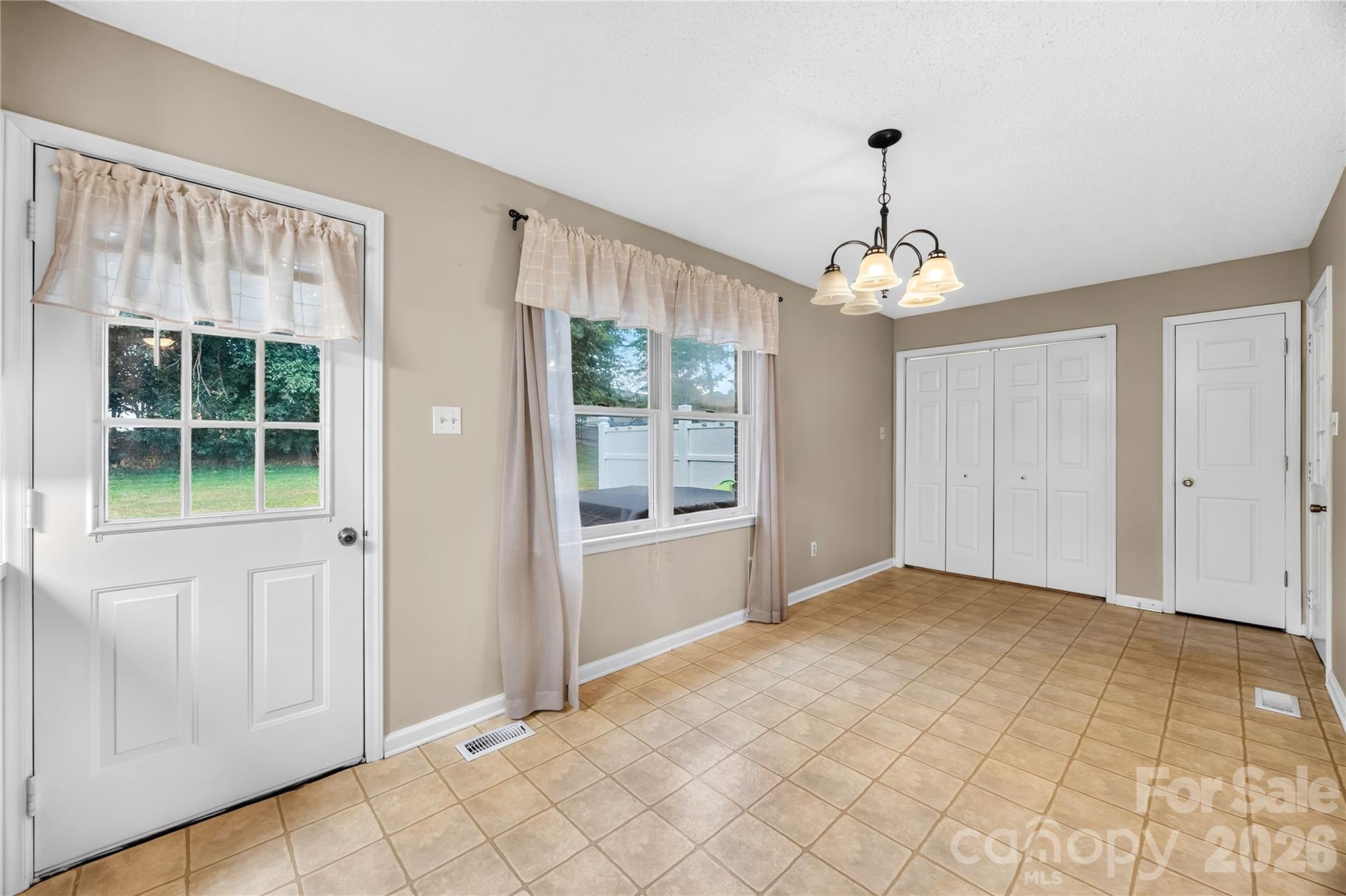 156 Doe Trail Lane — Statesville