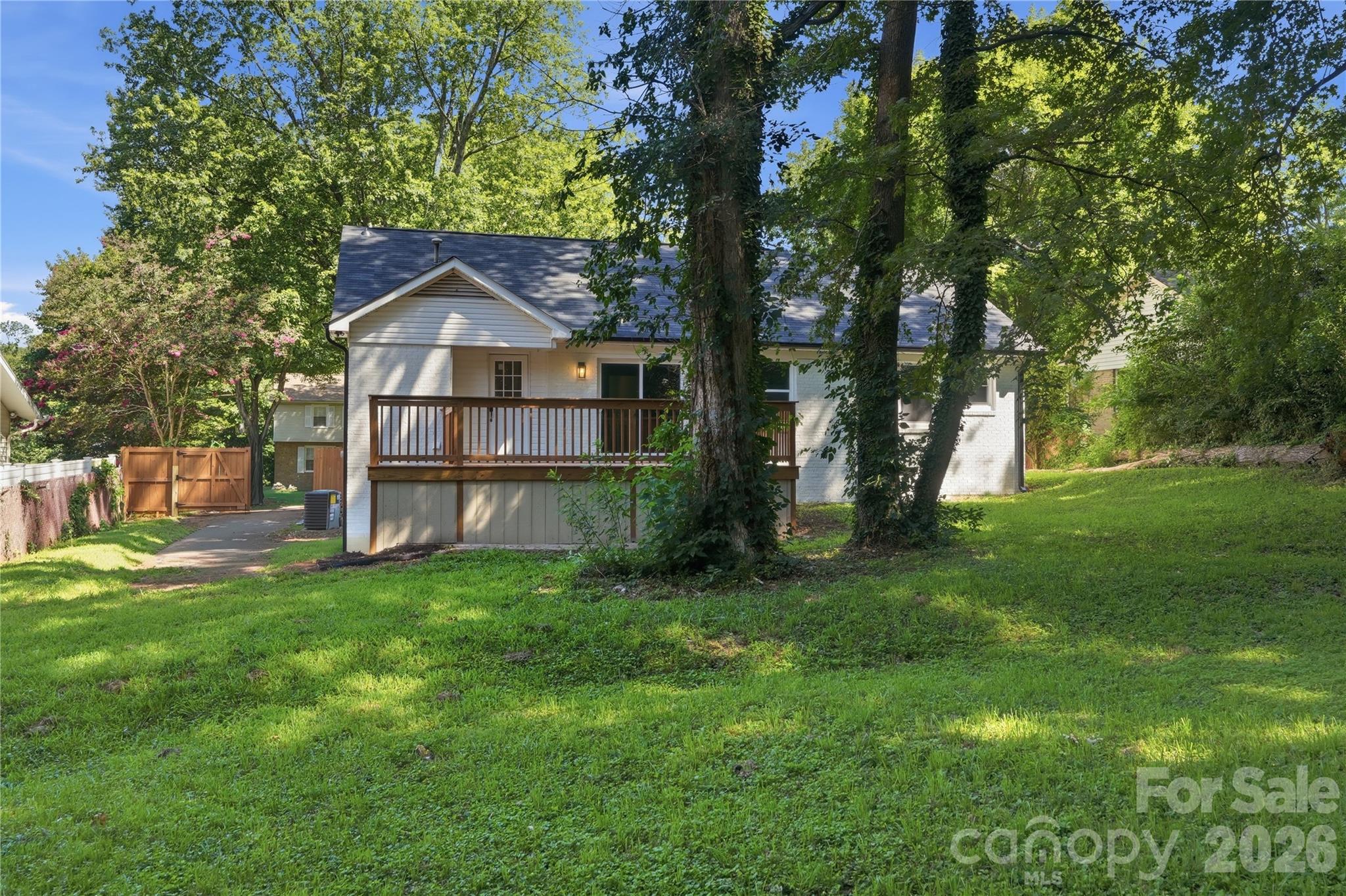 6908 Ludwig Drive — Charlotte