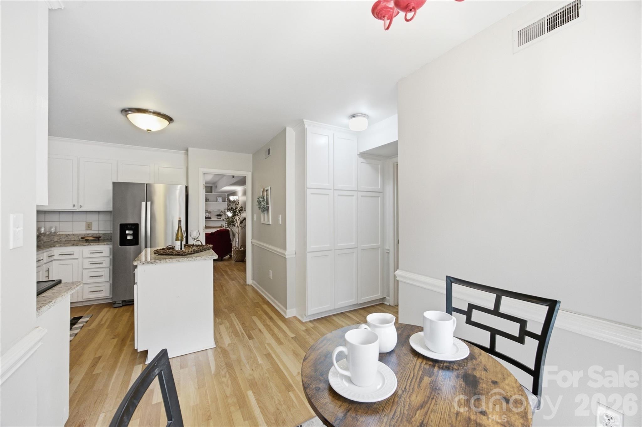 2811 Creekbed Lane — Charlotte