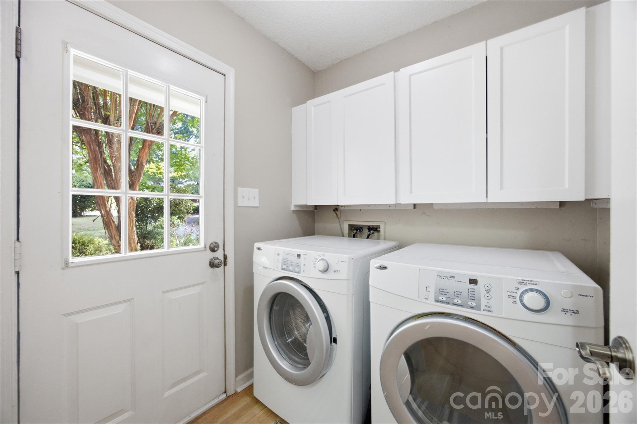 2811 Creekbed Lane — Charlotte