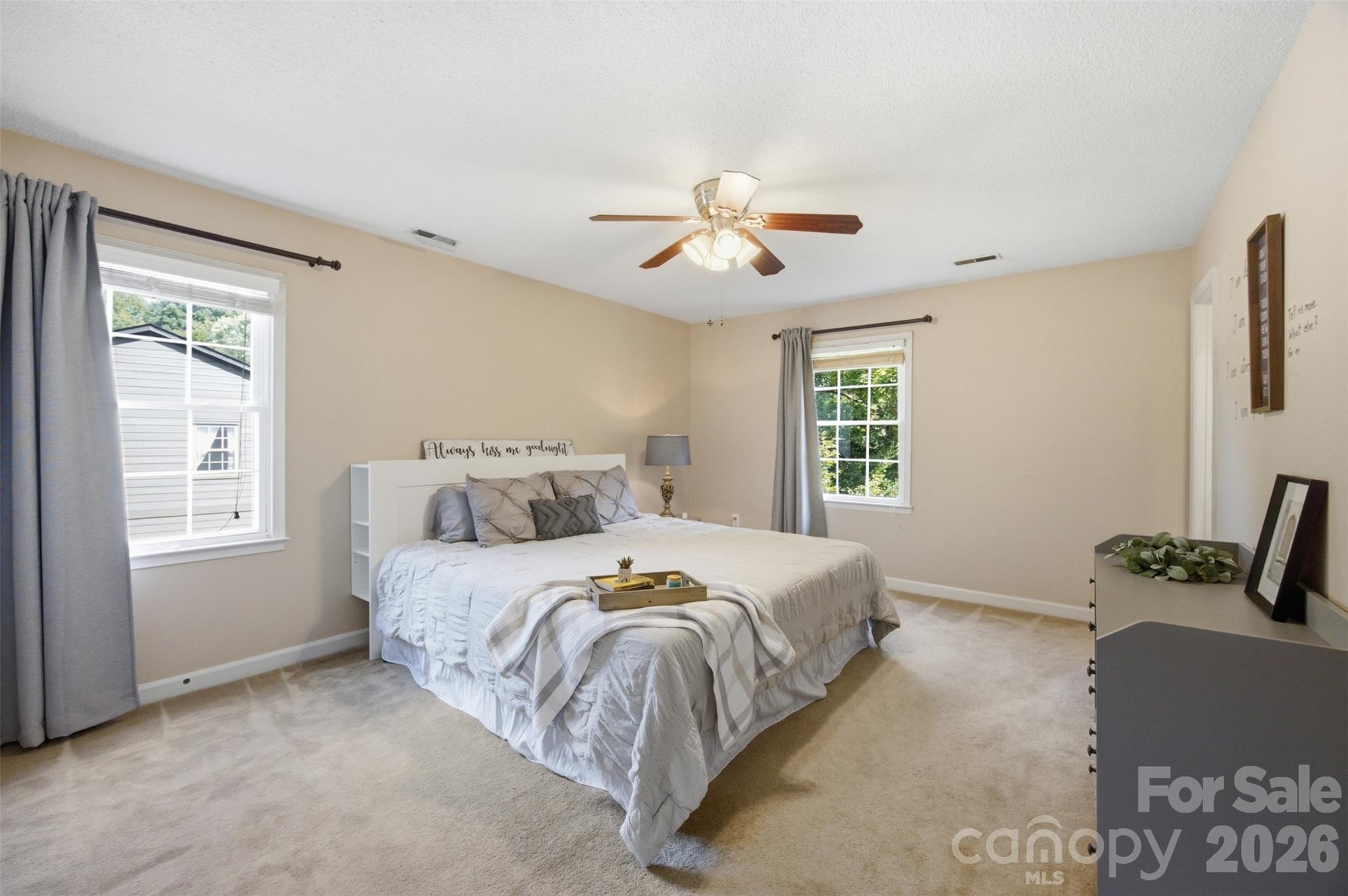 2811 Creekbed Lane — Charlotte