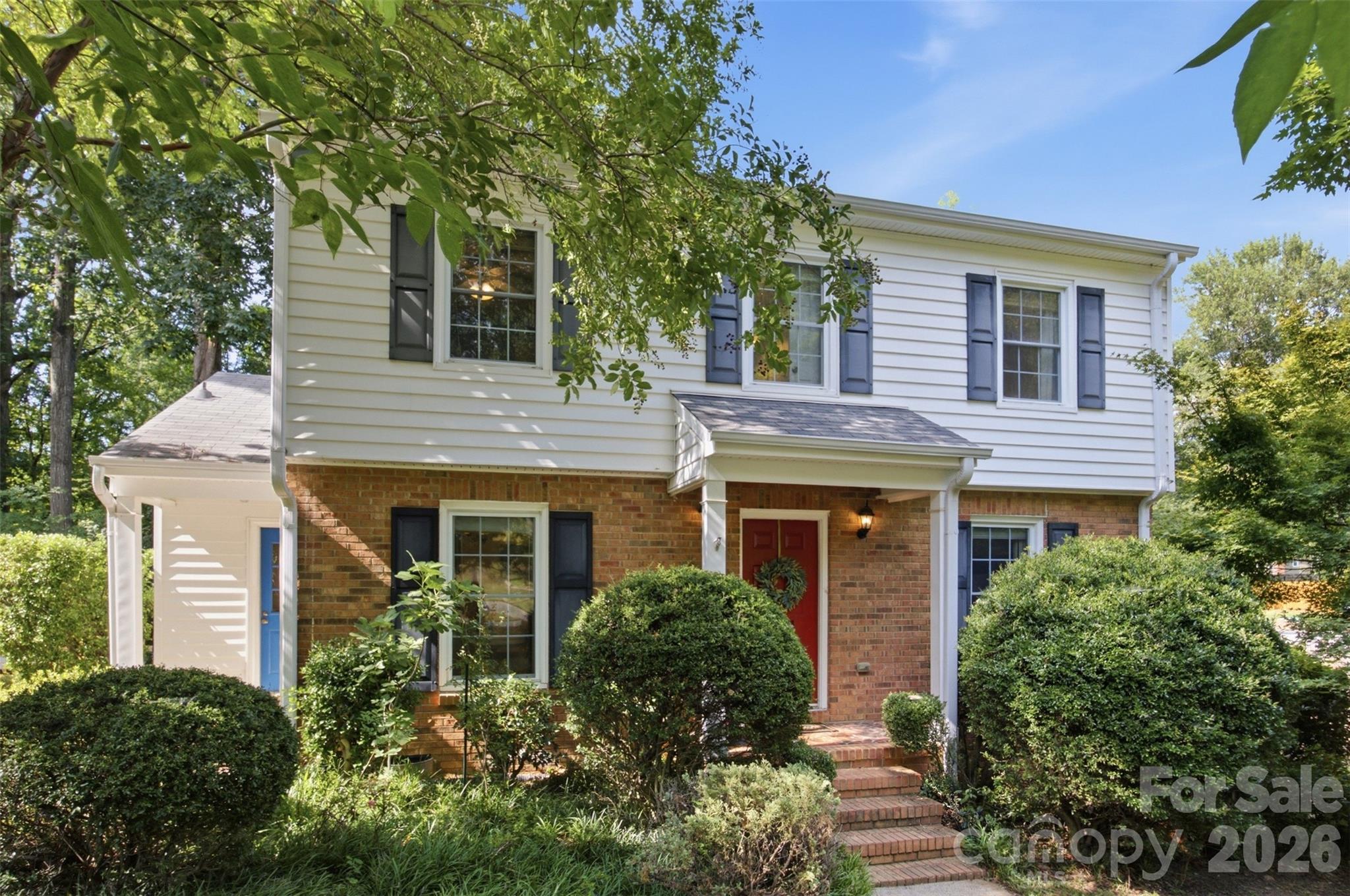 2811 Creekbed Lane — Charlotte