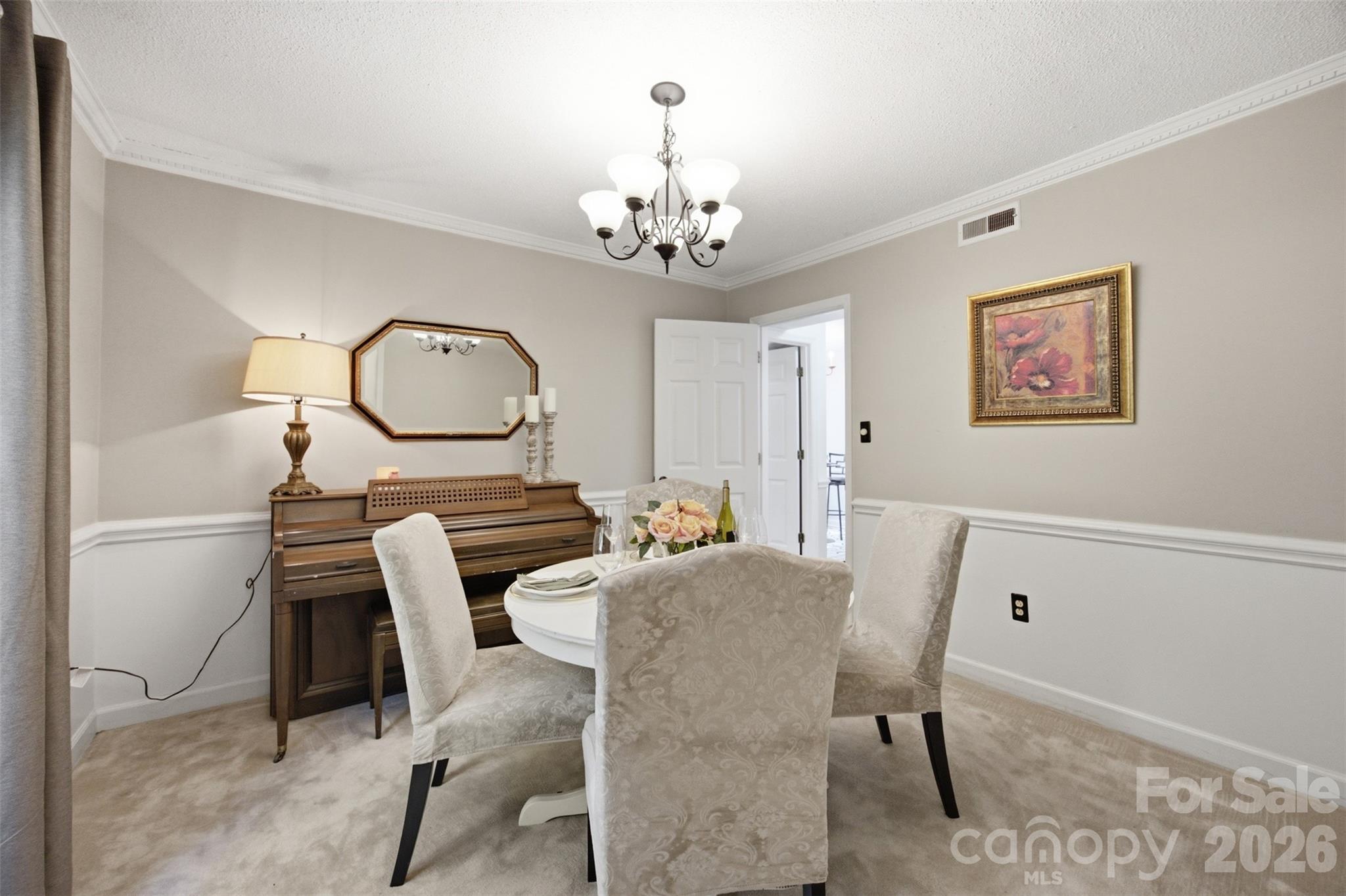 2811 Creekbed Lane — Charlotte
