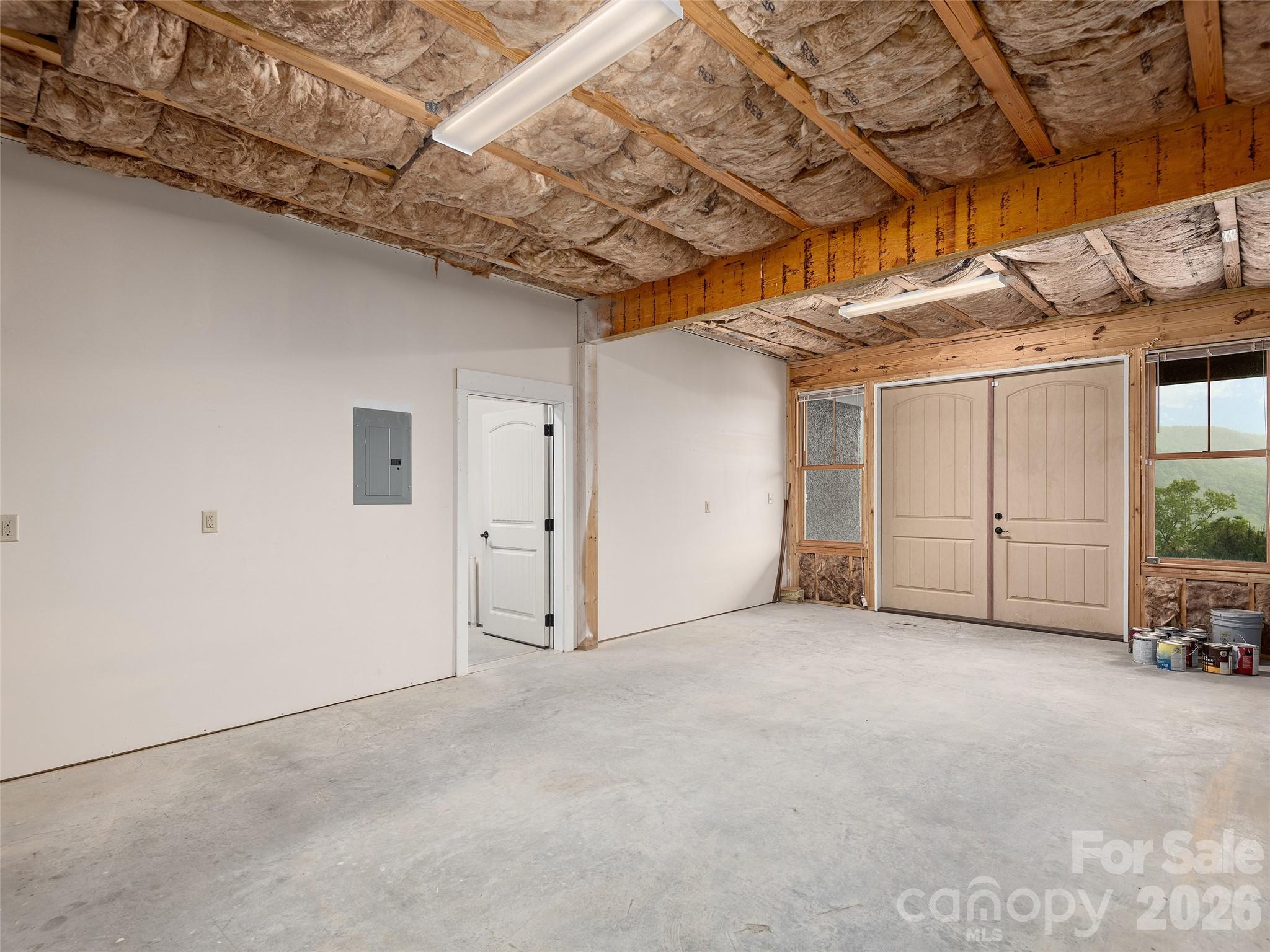 91 Watershed Way — Horse Shoe