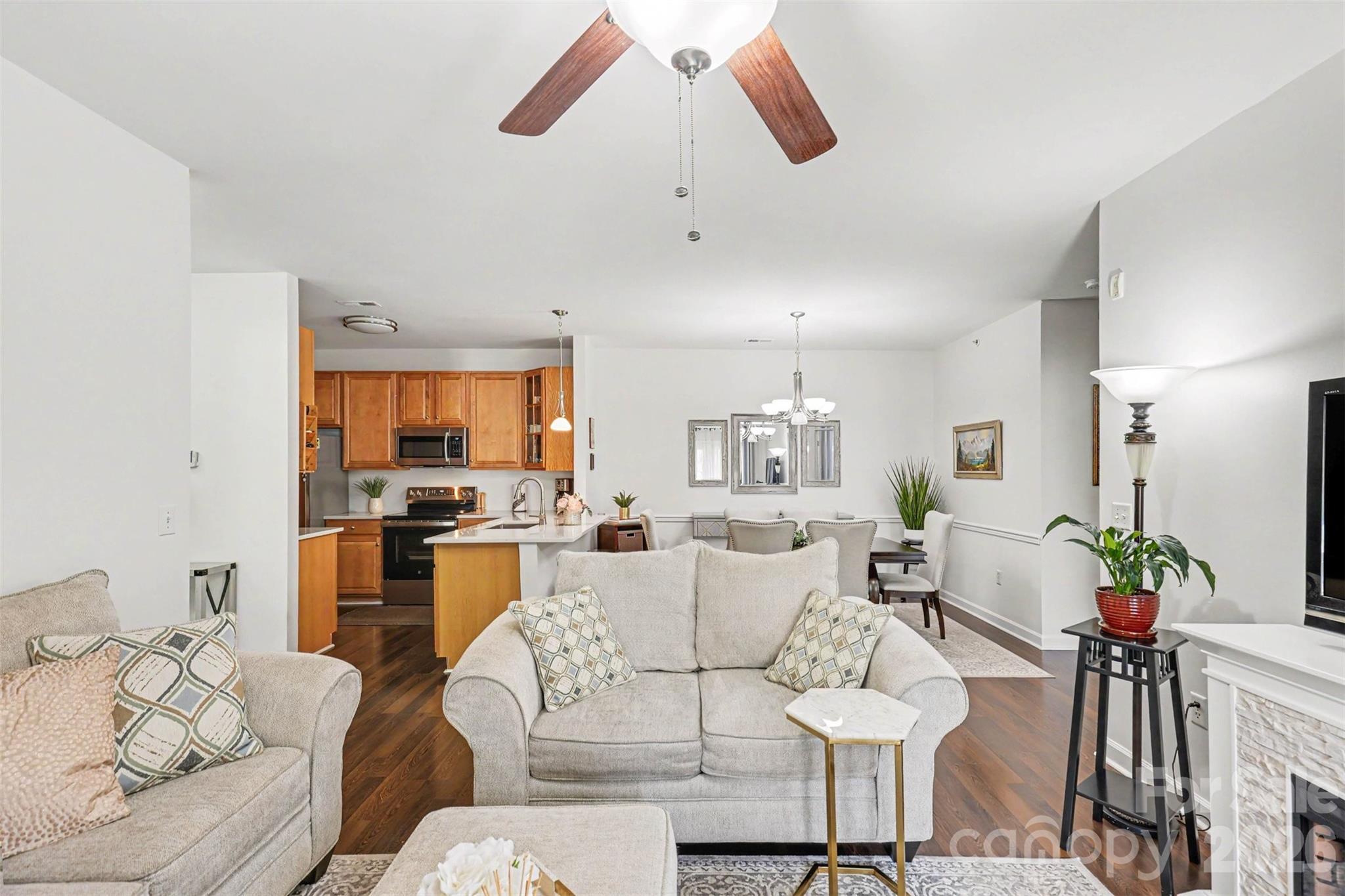 11855 Ridgeway Park Drive — Charlotte