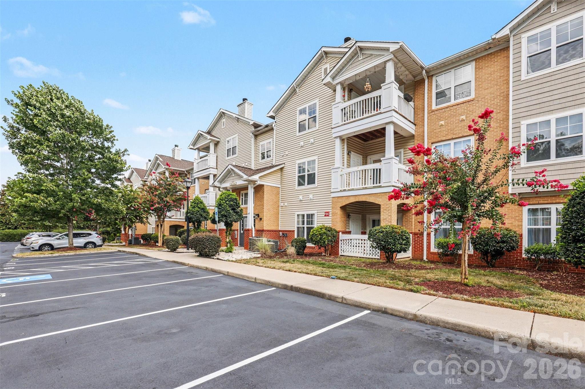 11855 Ridgeway Park Drive — Charlotte