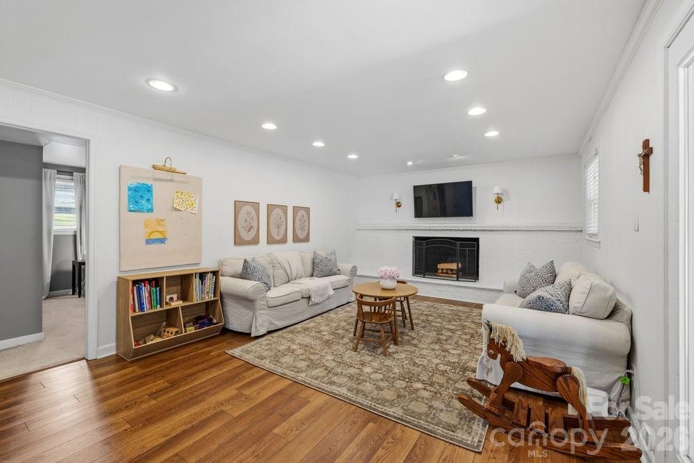 3019 Goneaway Road — Charlotte