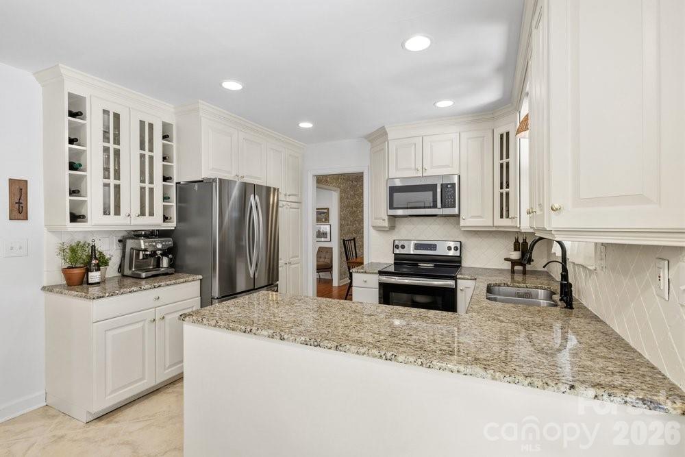 3019 Goneaway Road — Charlotte