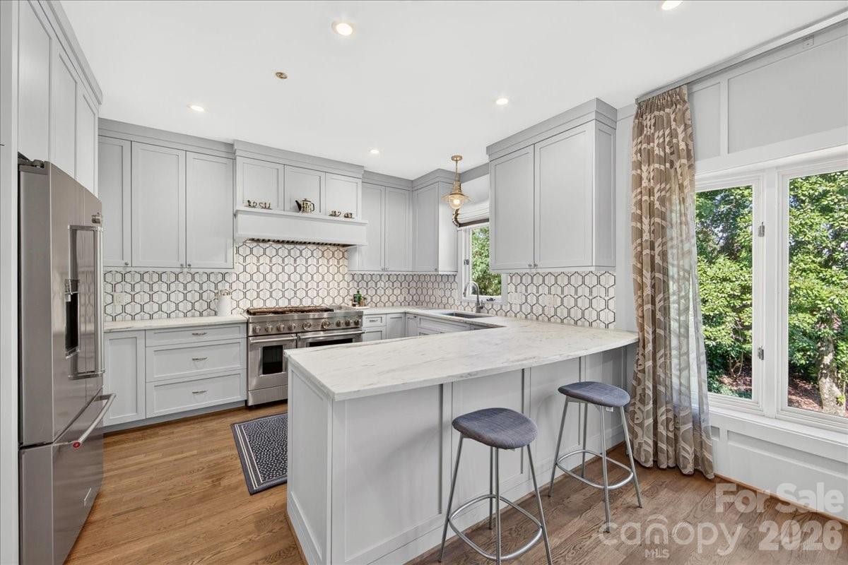 201 Hillside Avenue — Charlotte