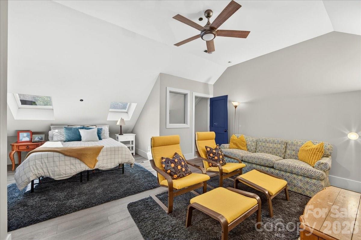 201 Hillside Avenue — Charlotte