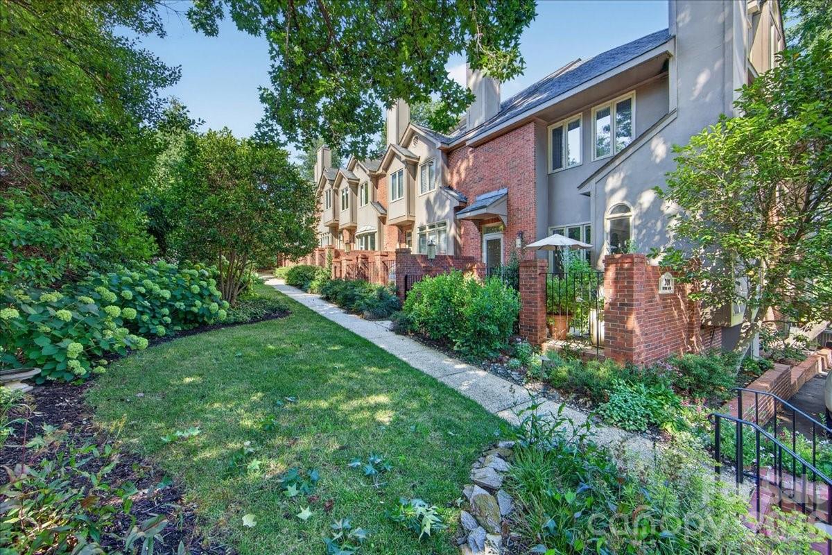 201 Hillside Avenue — Charlotte