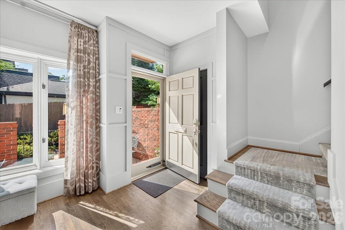 201 Hillside Avenue — Charlotte