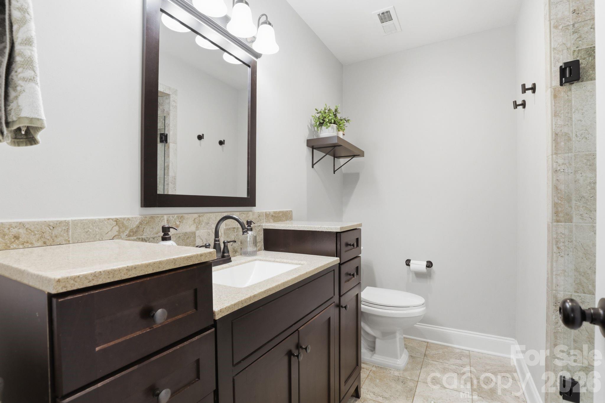 4927 Farm Pond Lane — Charlotte