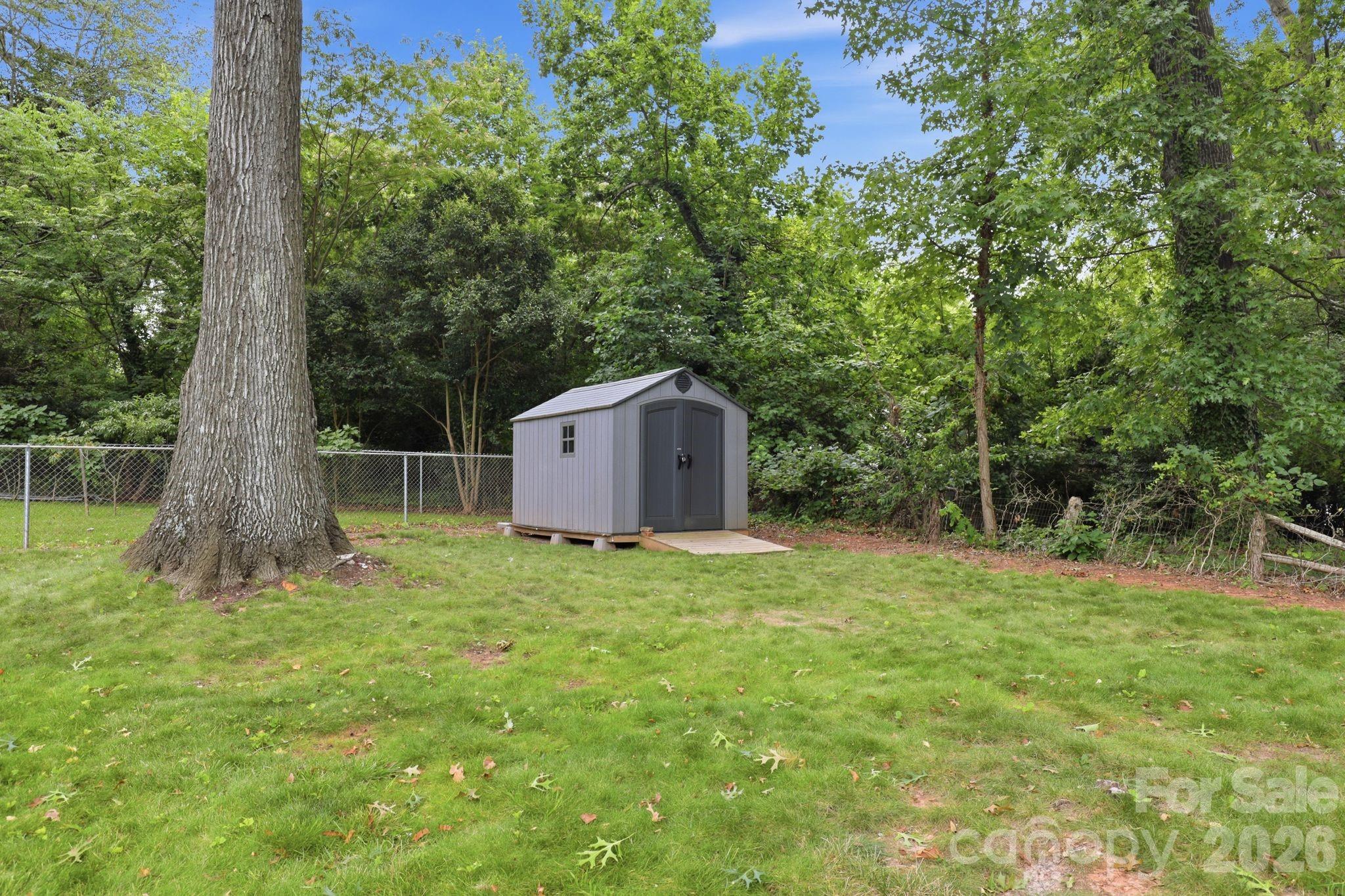 4927 Farm Pond Lane — Charlotte