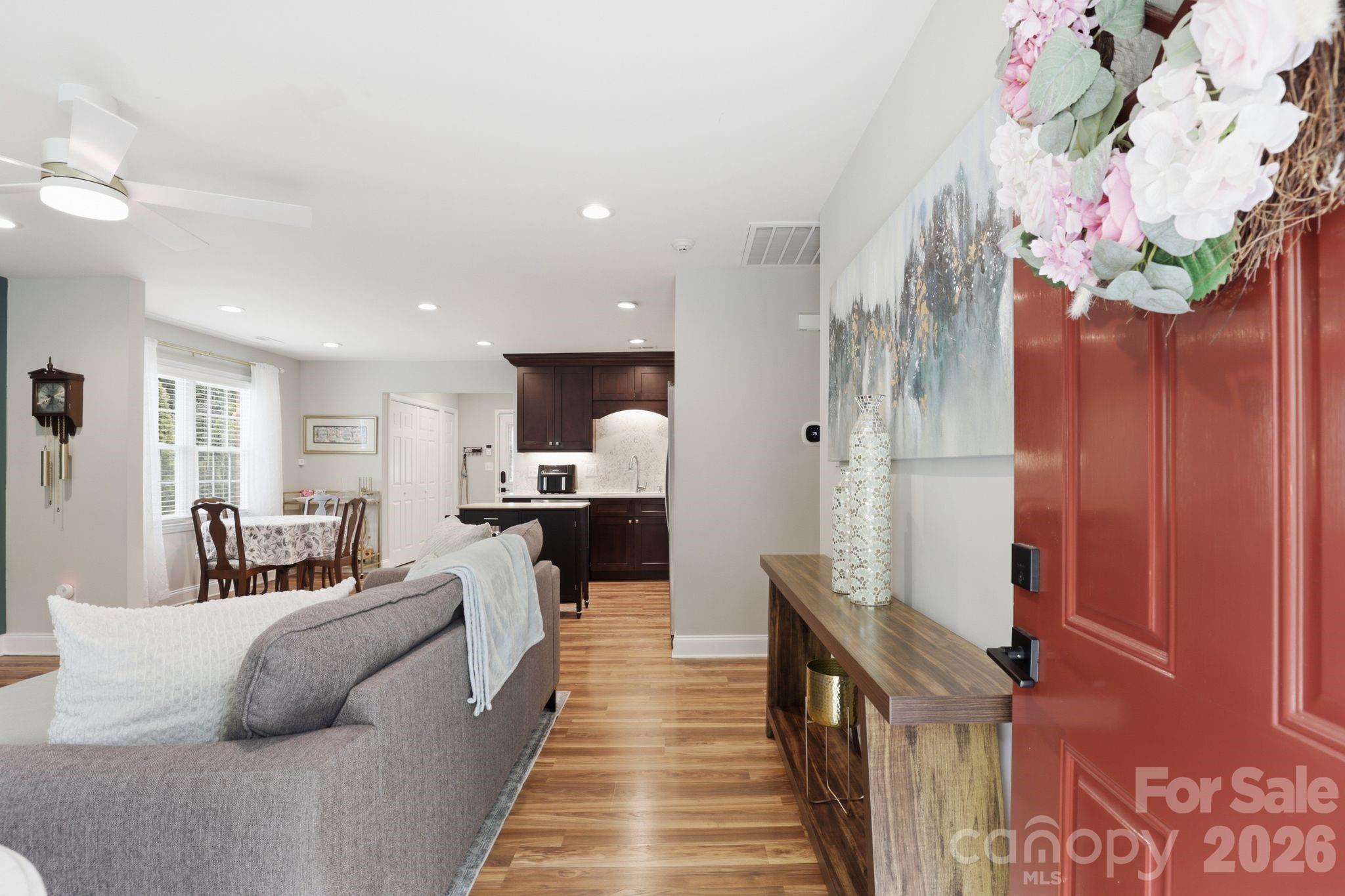 4927 Farm Pond Lane — Charlotte