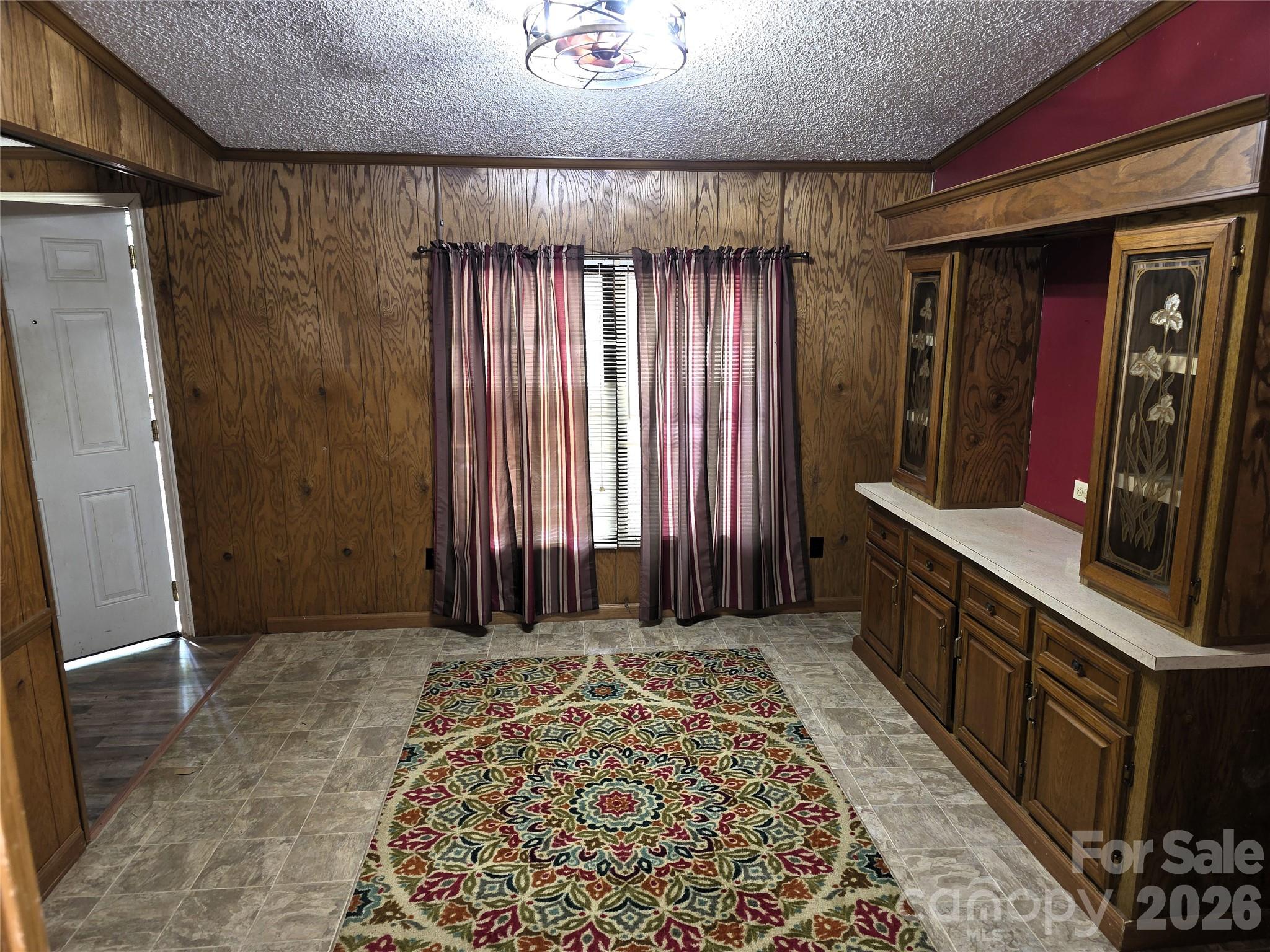 1340 Bowling Green Drive — Clover