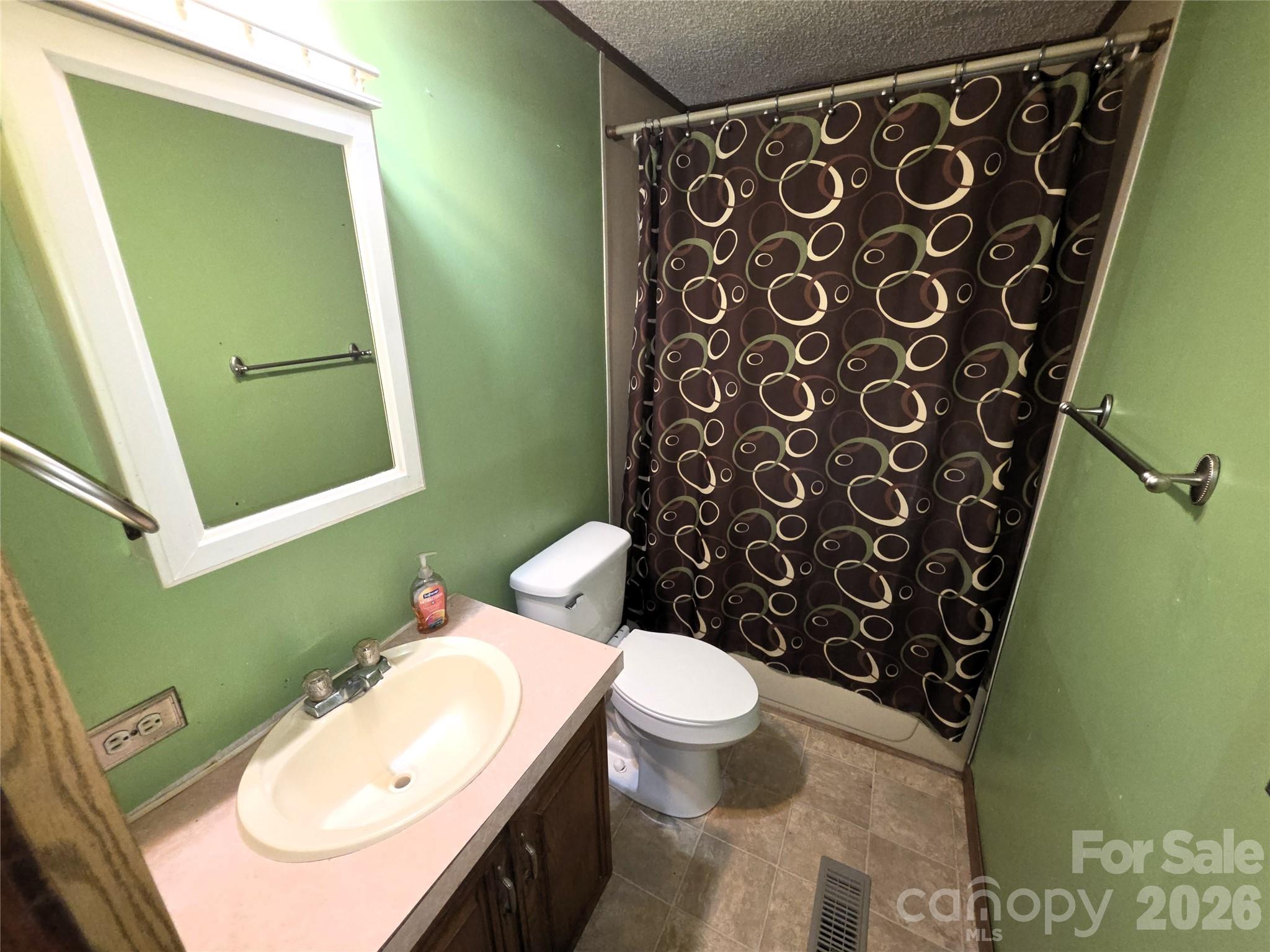 1340 Bowling Green Drive — Clover