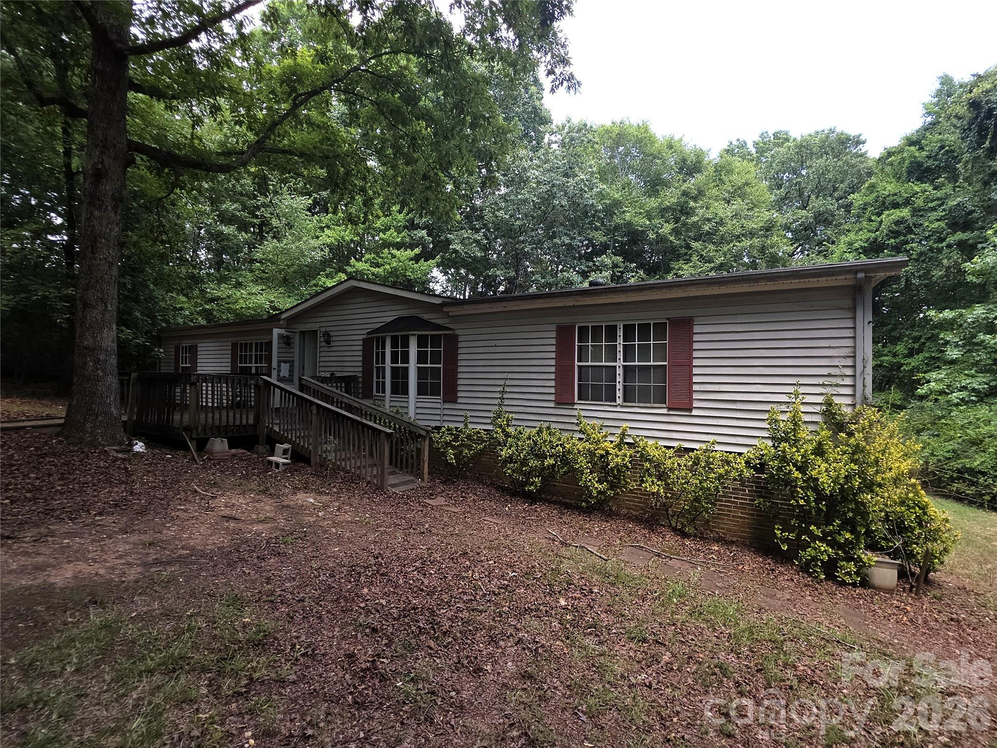 1340 Bowling Green Drive — Clover
