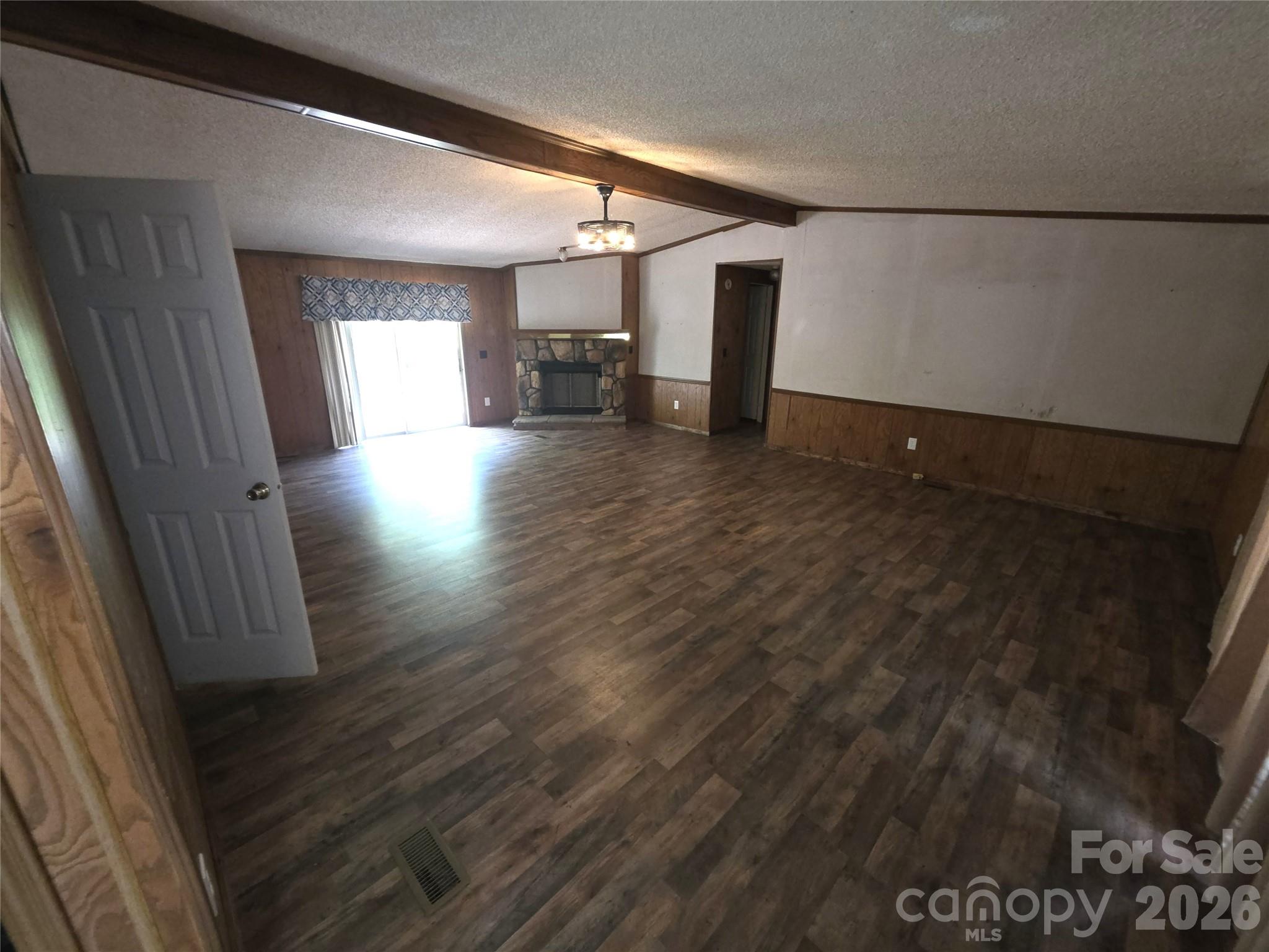 1340 Bowling Green Drive — Clover