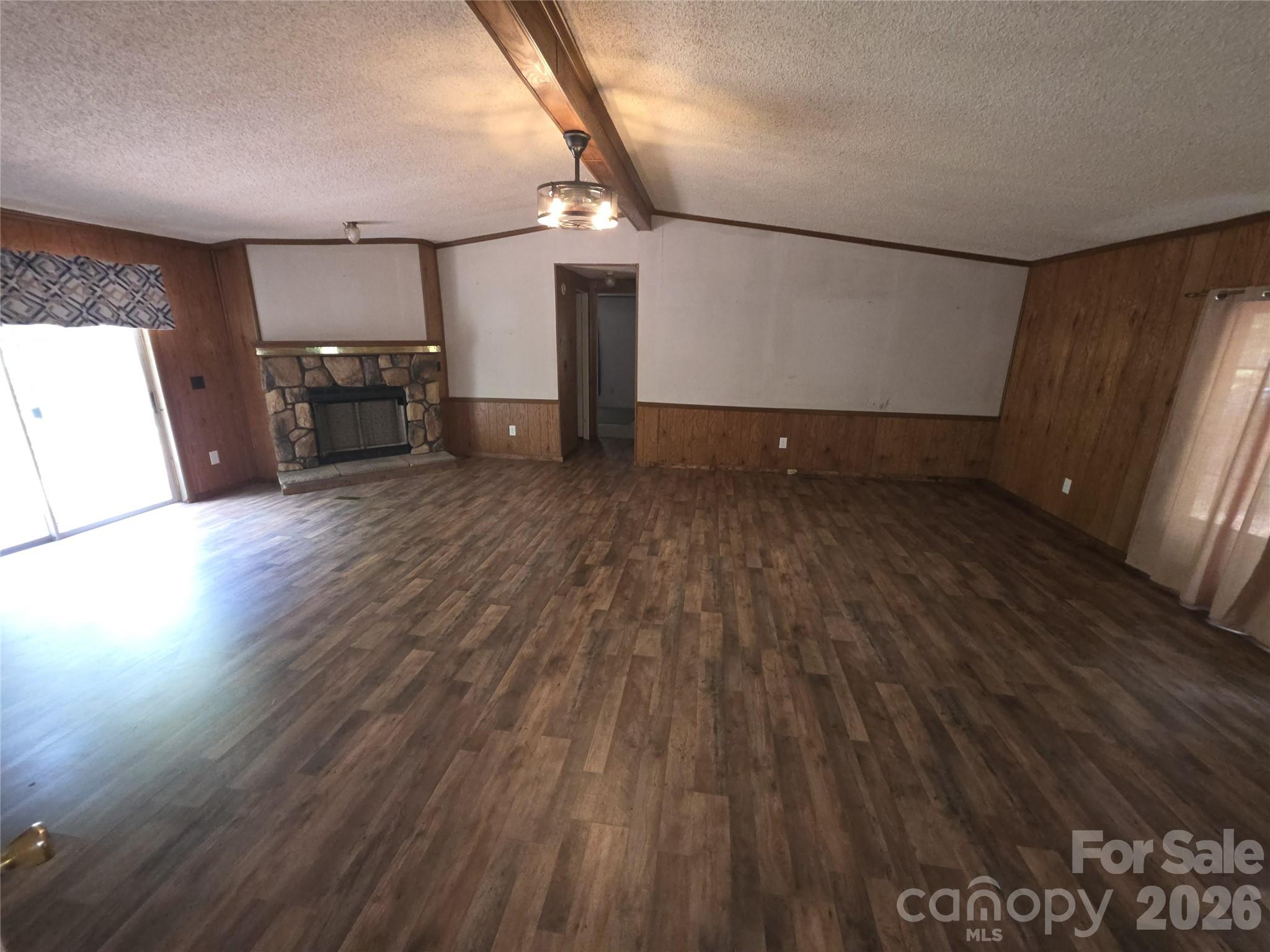 1340 Bowling Green Drive — Clover
