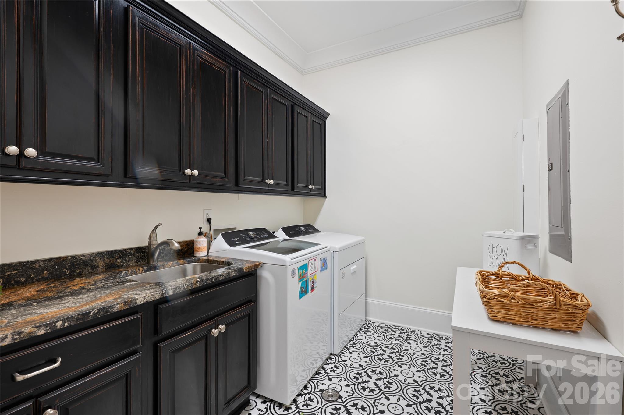 1632 Lookout Circle — Waxhaw