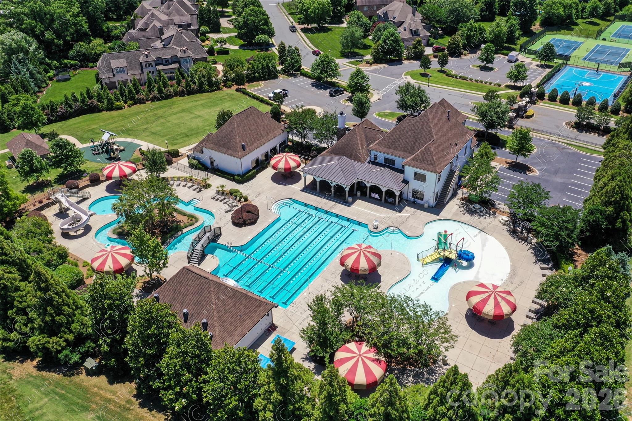 1632 Lookout Circle — Waxhaw