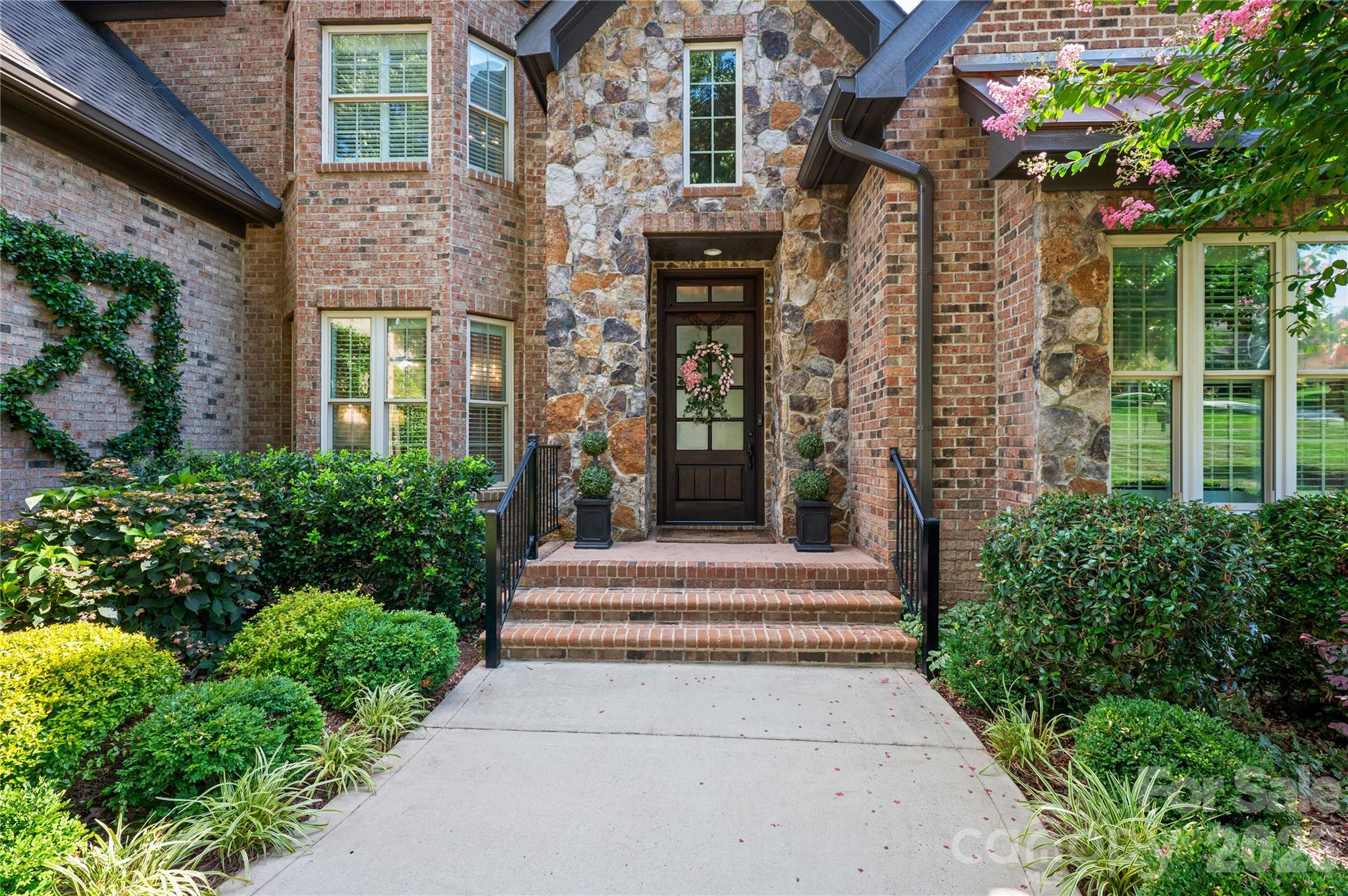 1632 Lookout Circle — Waxhaw