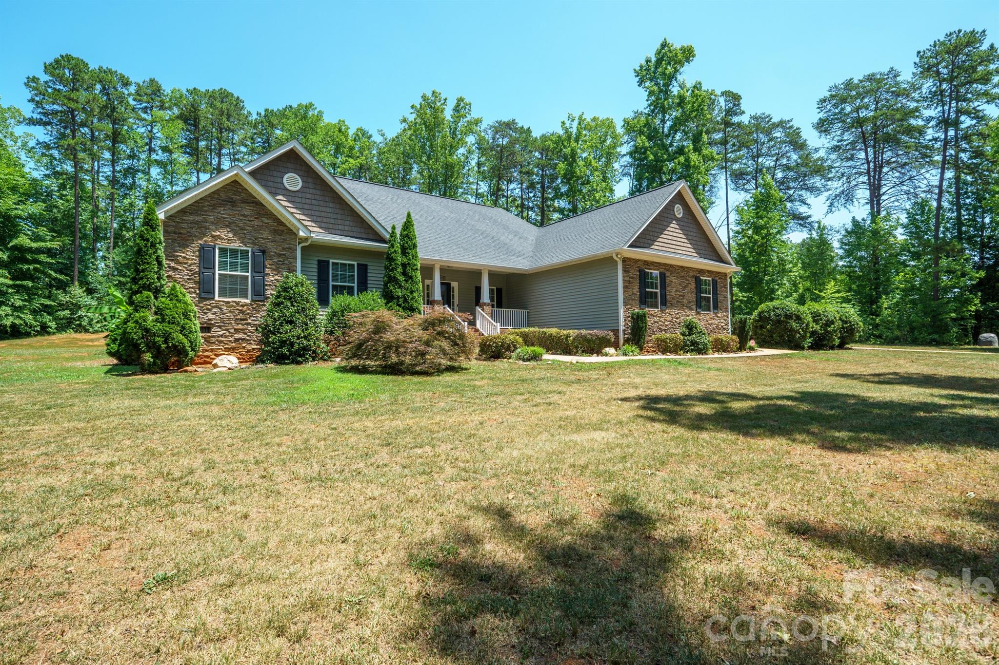 4628 Cayton Drive — Maiden