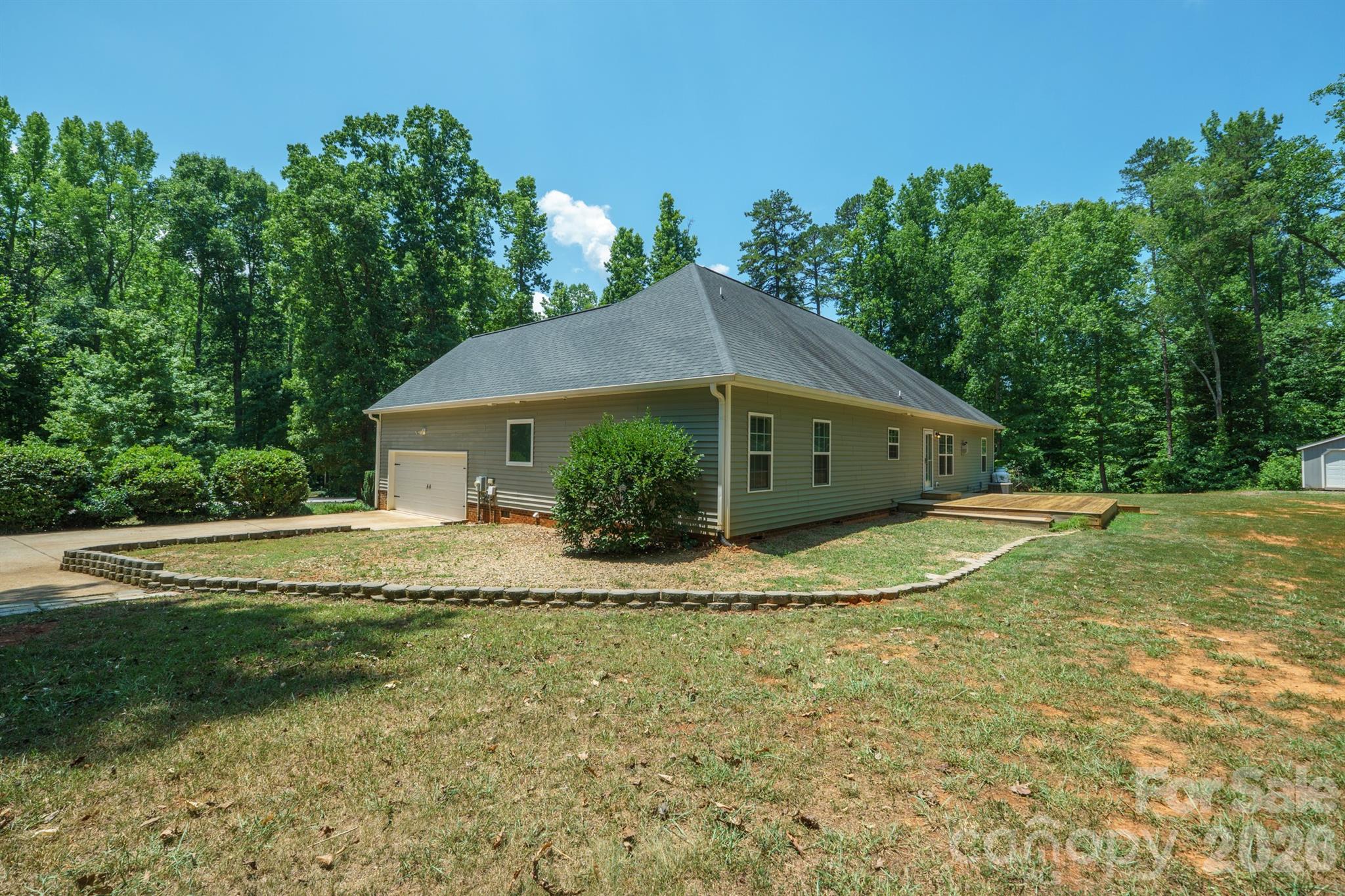 4628 Cayton Drive — Maiden