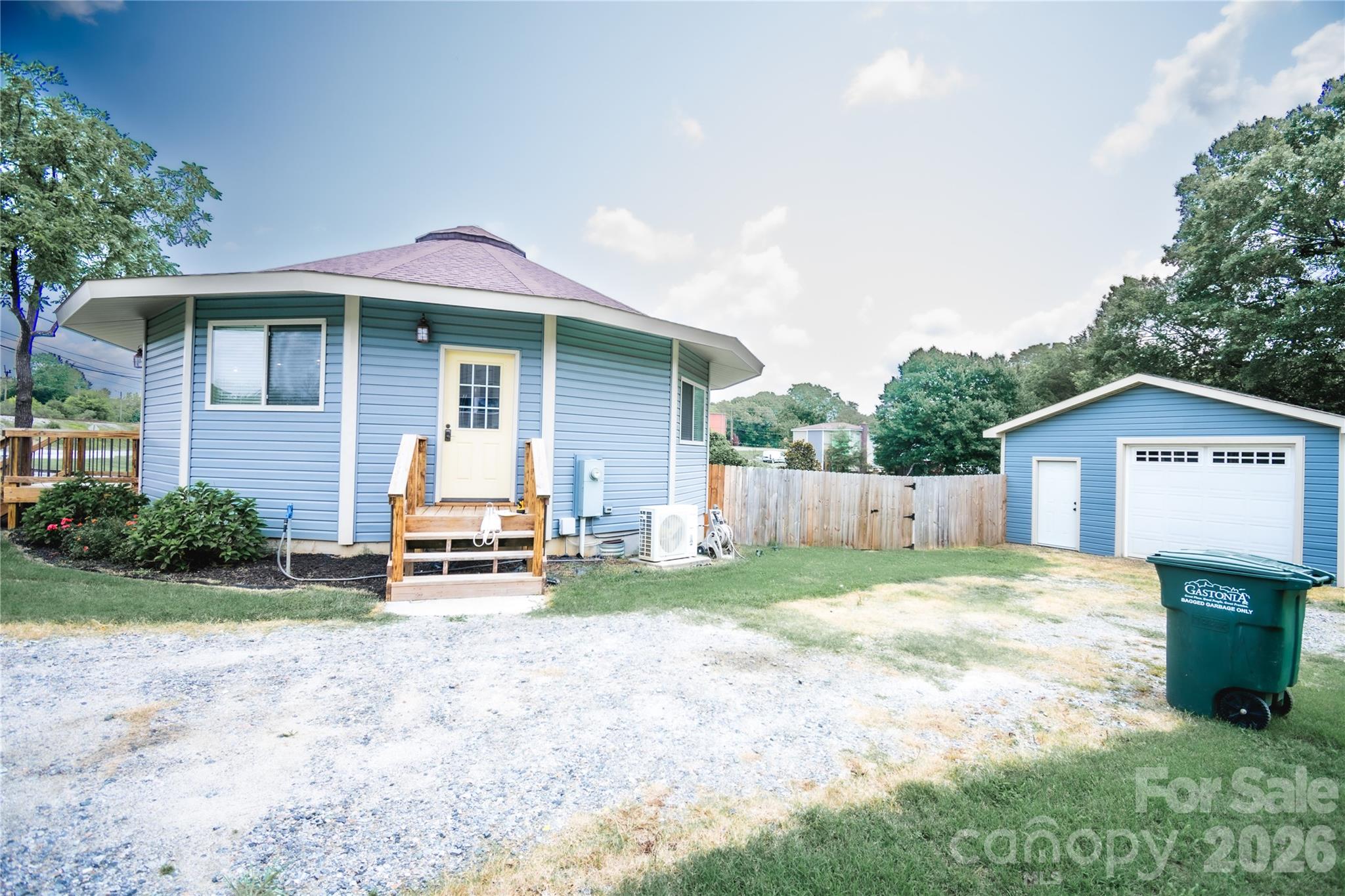 1807 Warren Avenue — Gastonia