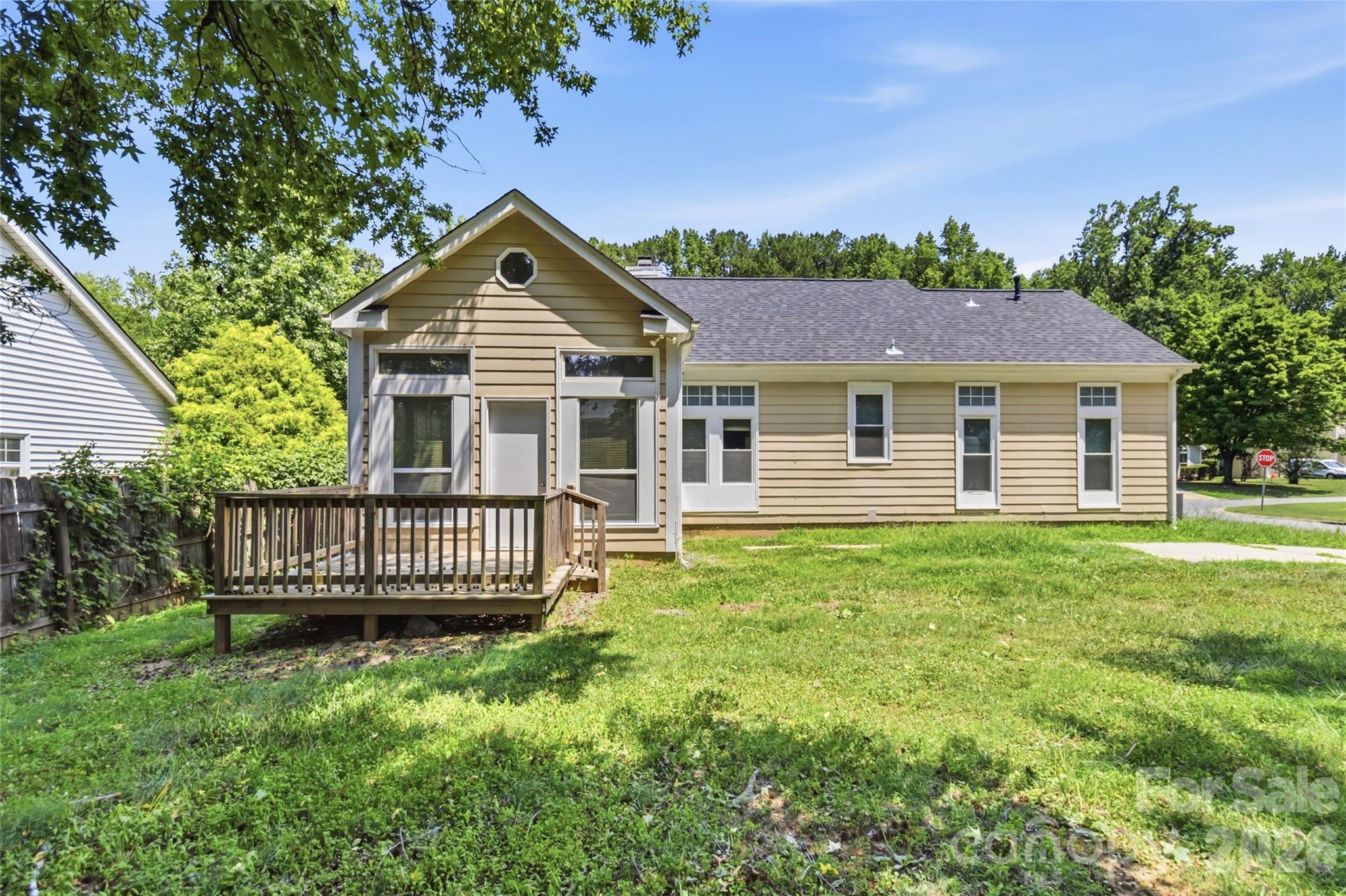 6136 Sunbridge Court — Charlotte