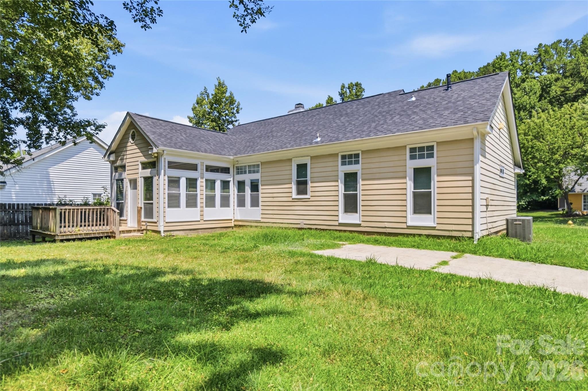 6136 Sunbridge Court — Charlotte