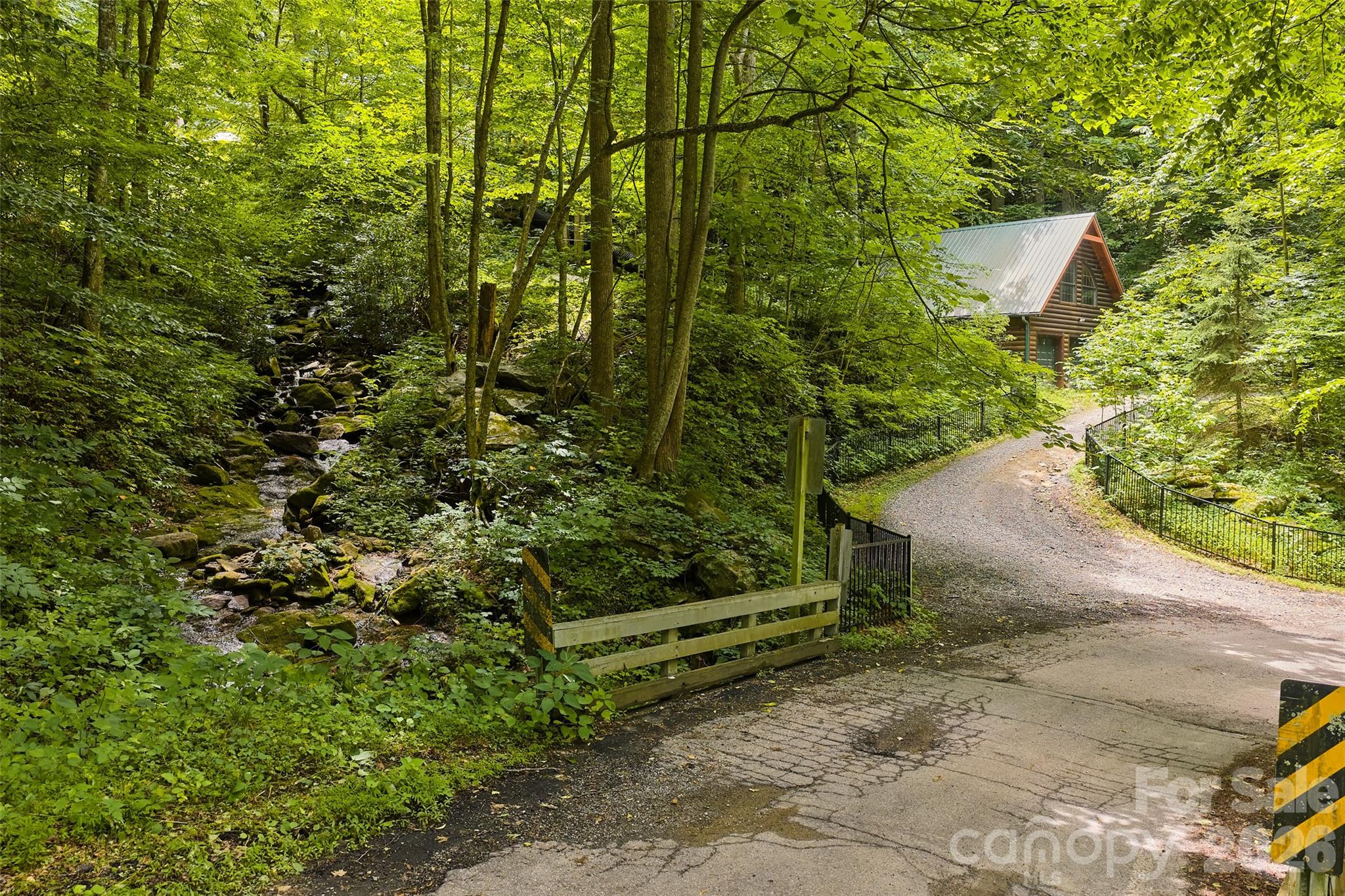 1482 Howard Moore Road — Hot Springs