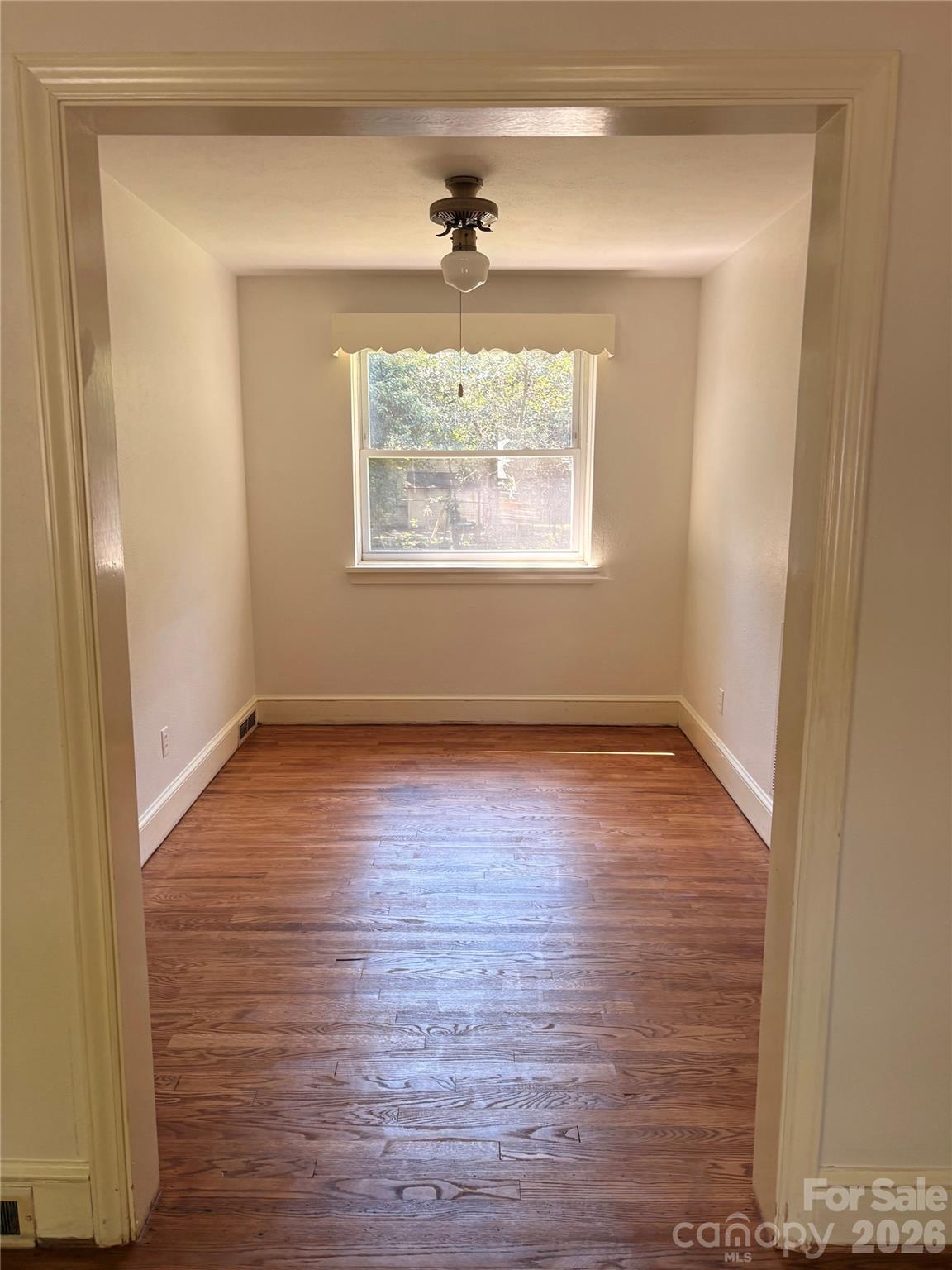 725 5th Avenue SW — Hickory