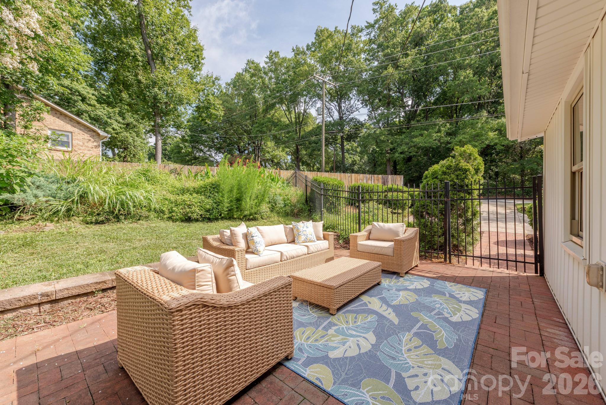 3600 Litchfield Road — Charlotte