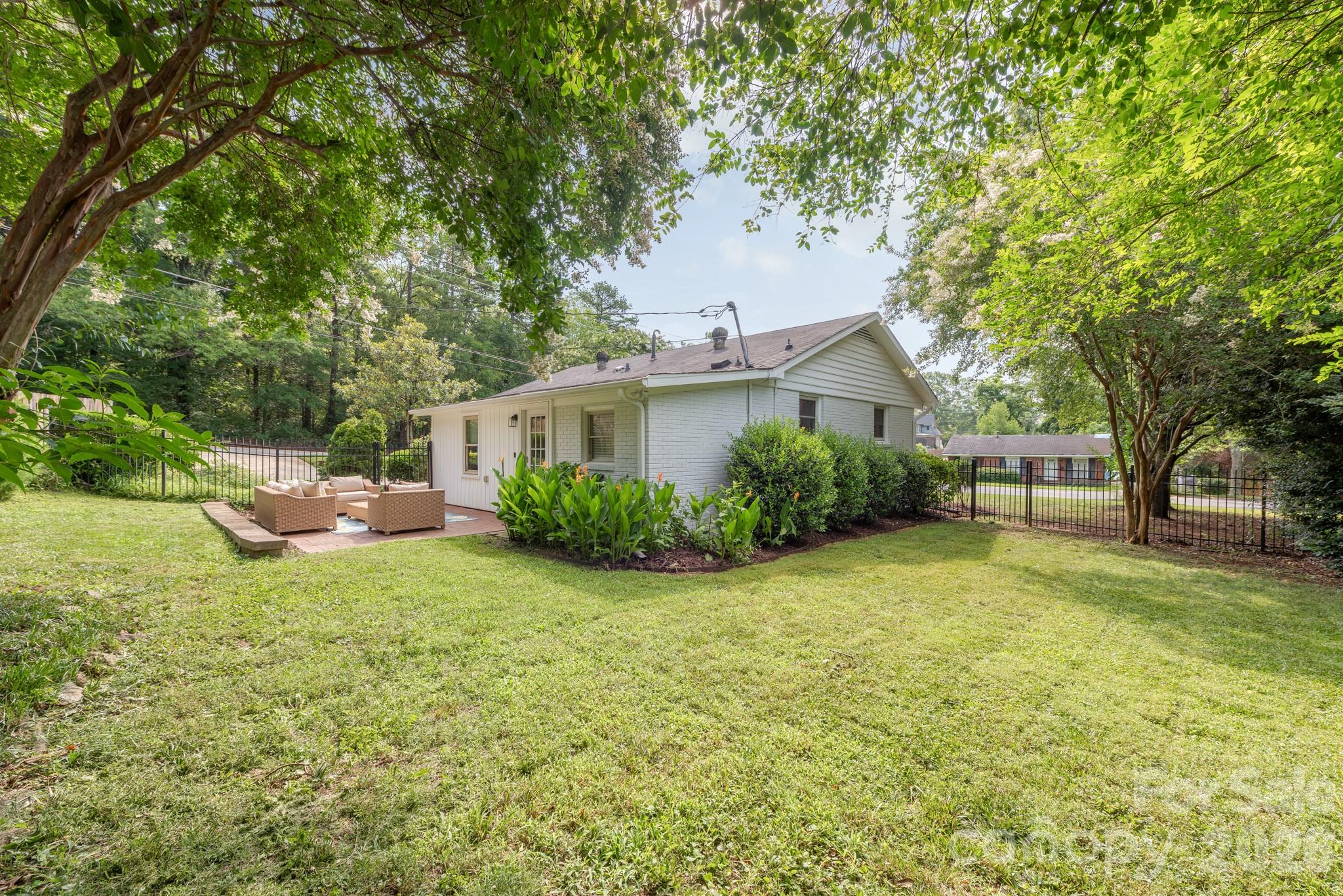 3600 Litchfield Road — Charlotte