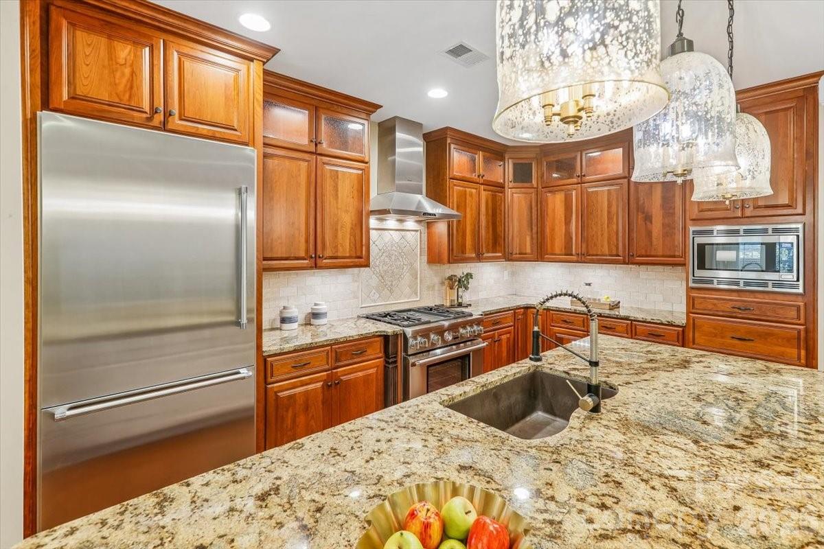 5125 Pansley Drive — Charlotte