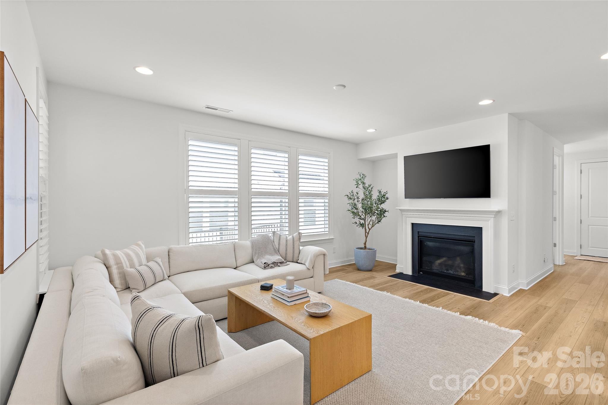 6023 Corbin Woods Court — Charlotte