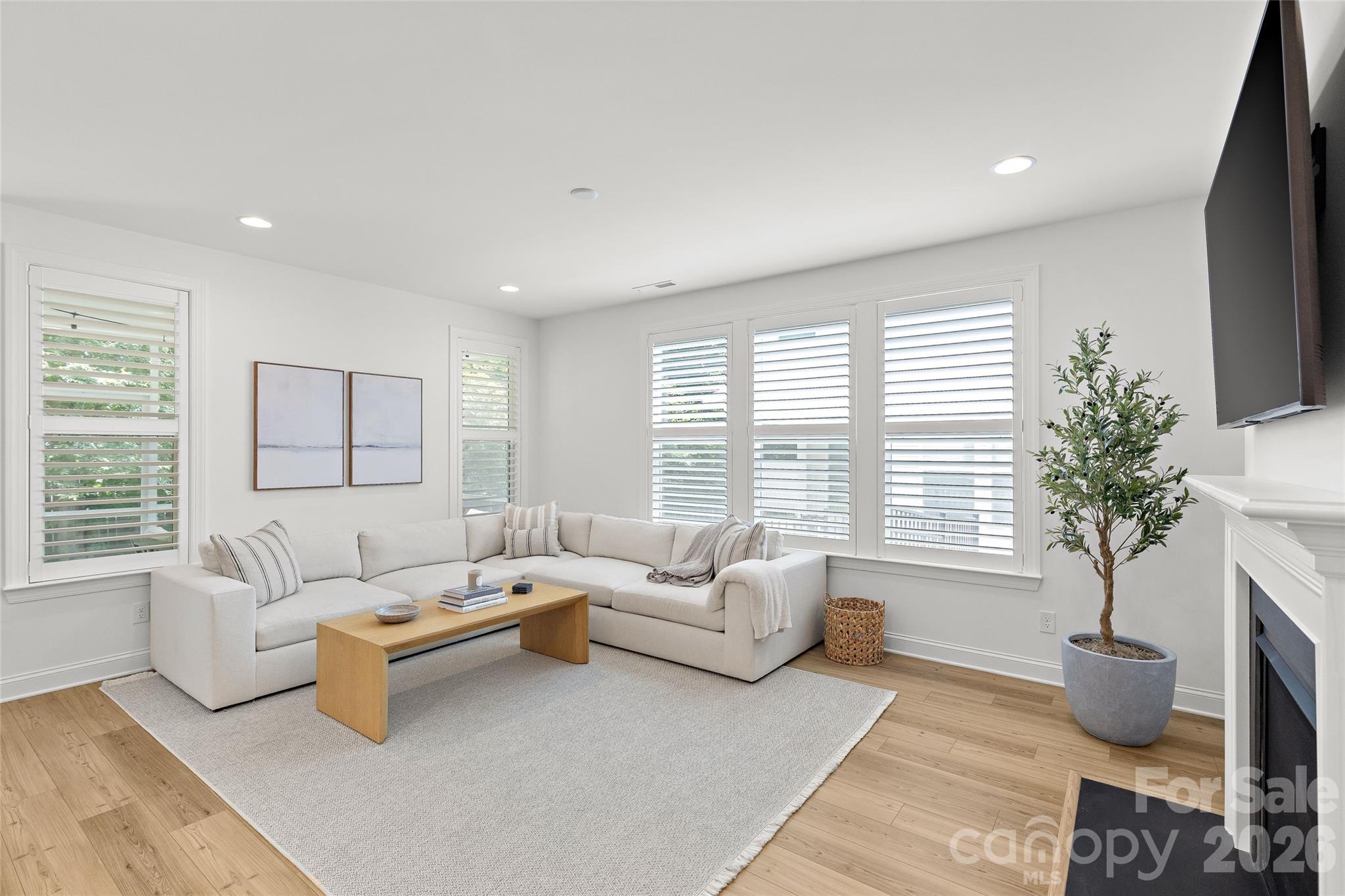 6023 Corbin Woods Court — Charlotte
