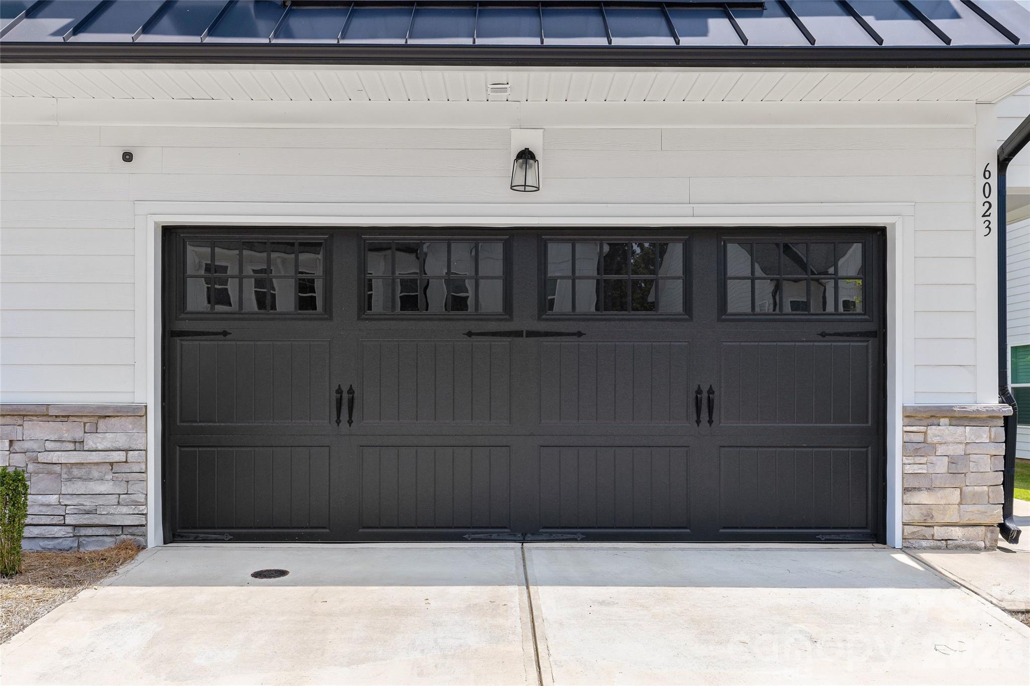 6023 Corbin Woods Court — Charlotte