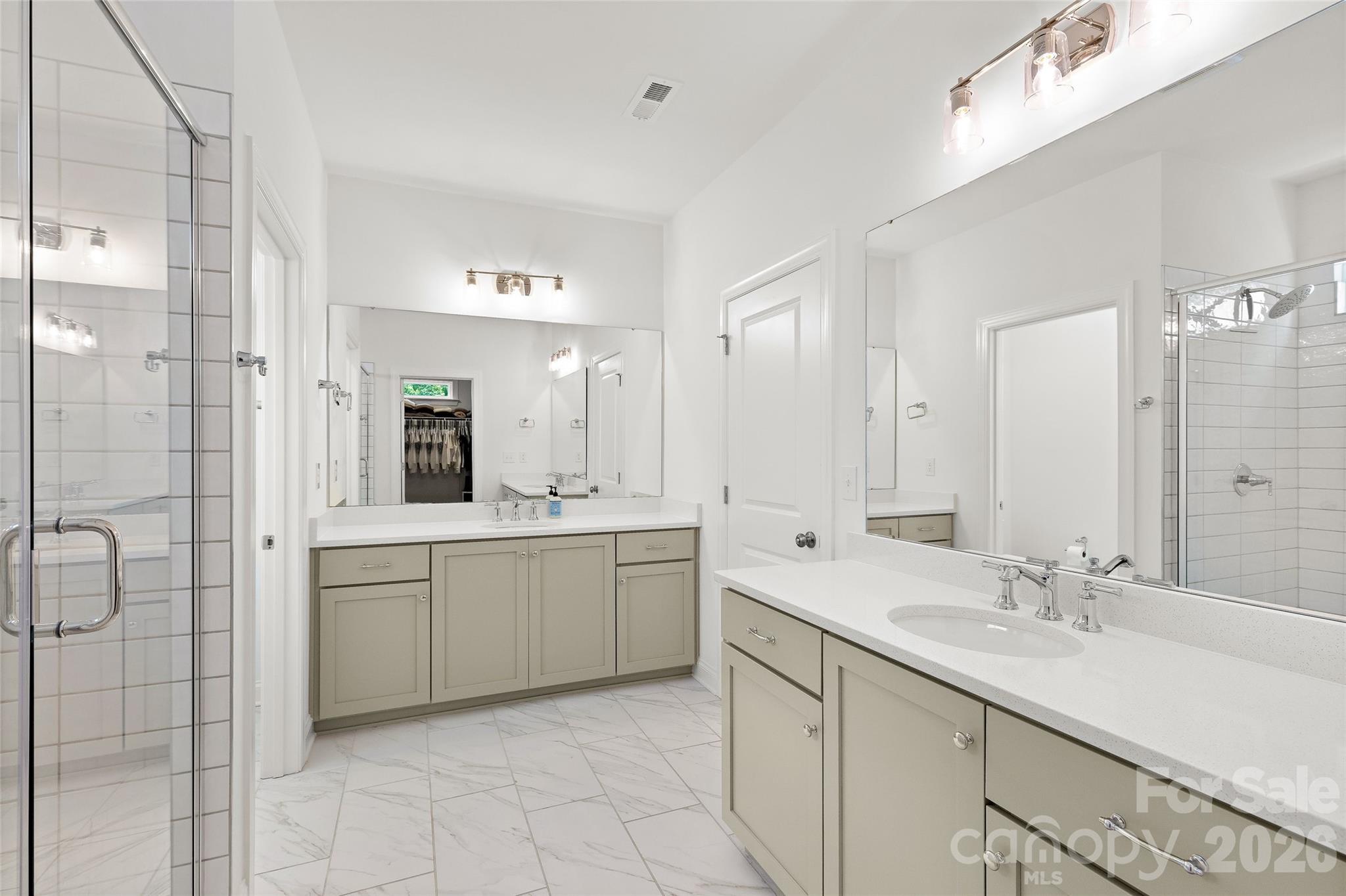 6023 Corbin Woods Court — Charlotte