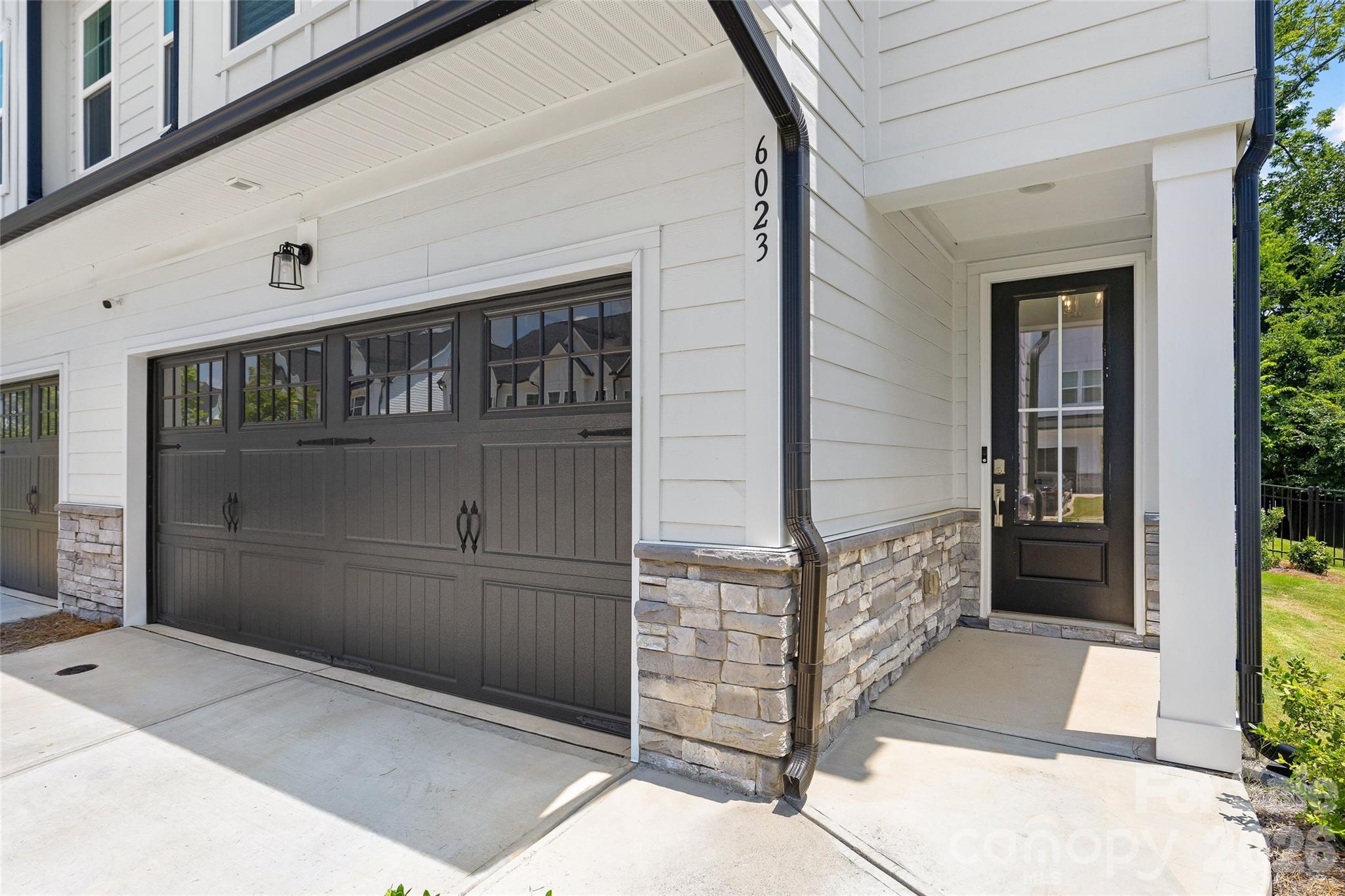 6023 Corbin Woods Court — Charlotte