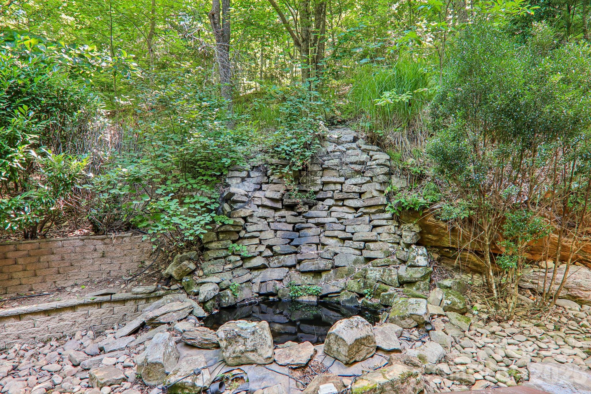 10 Cedar Drive — Mills River