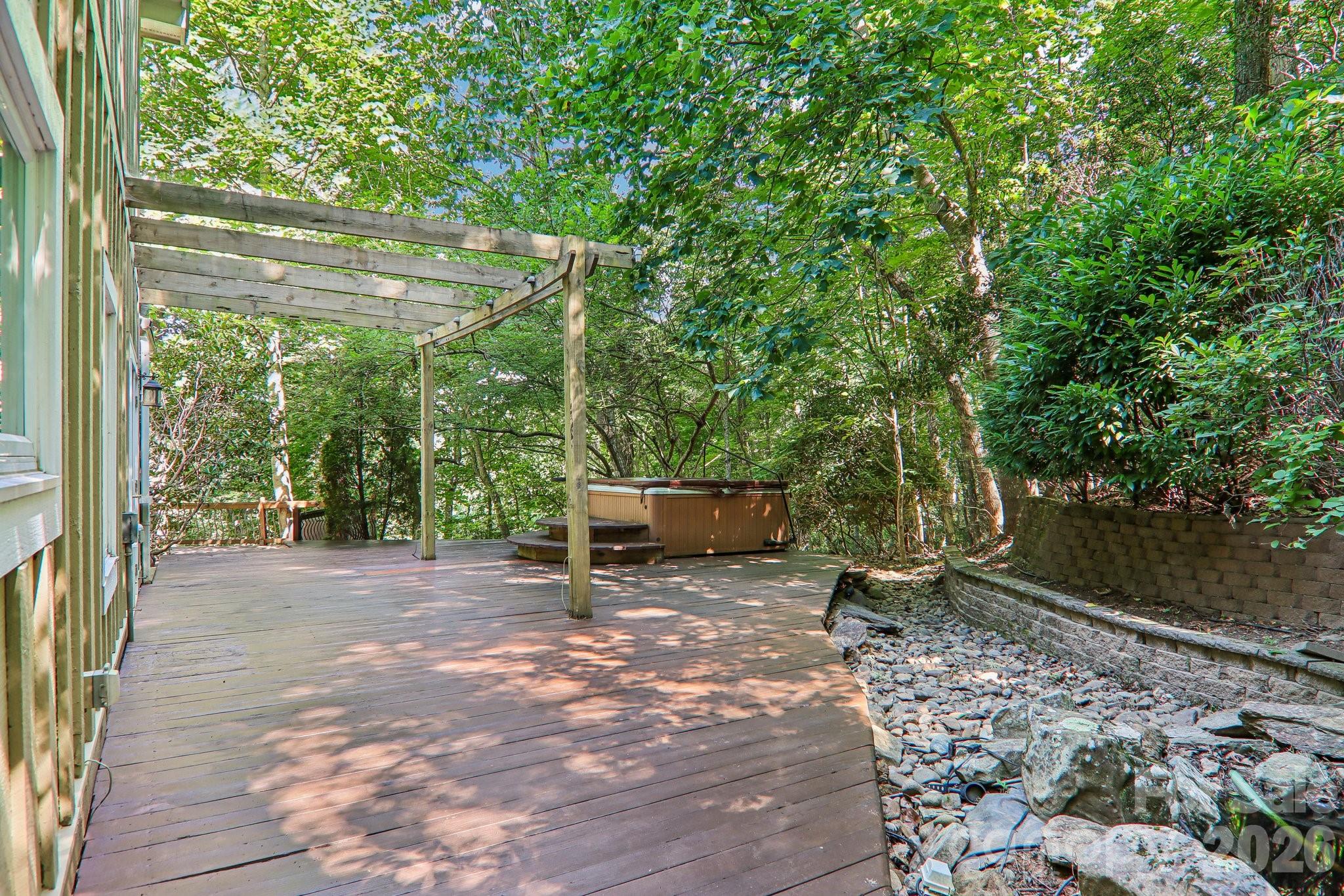 10 Cedar Drive — Mills River
